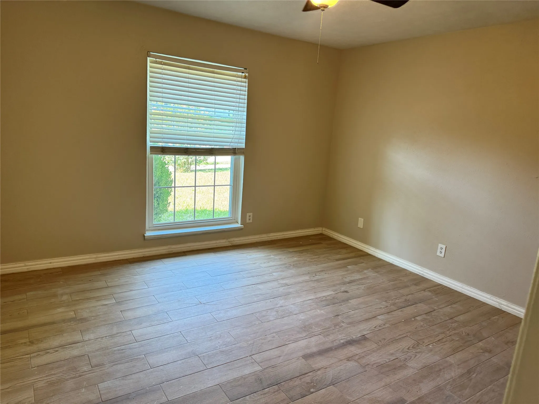Single Family Residence For Rent in Rockwall County , 9113 Willowbrook Drive, Rowlett, Texas 75088, 3 Bedroom, 2 Bathroom, 1 Garage spaces, 1,791 Sqft, built in 1983, mls#21321085, Real Estate Agent in Rowlett, Homes For Rent in Rockwall county, Homes For Rent in Rowlett, Realtor in Rowlett Texas, Real Estate Brokerage Independent Realty Texas, Luminita Cordes Realtor