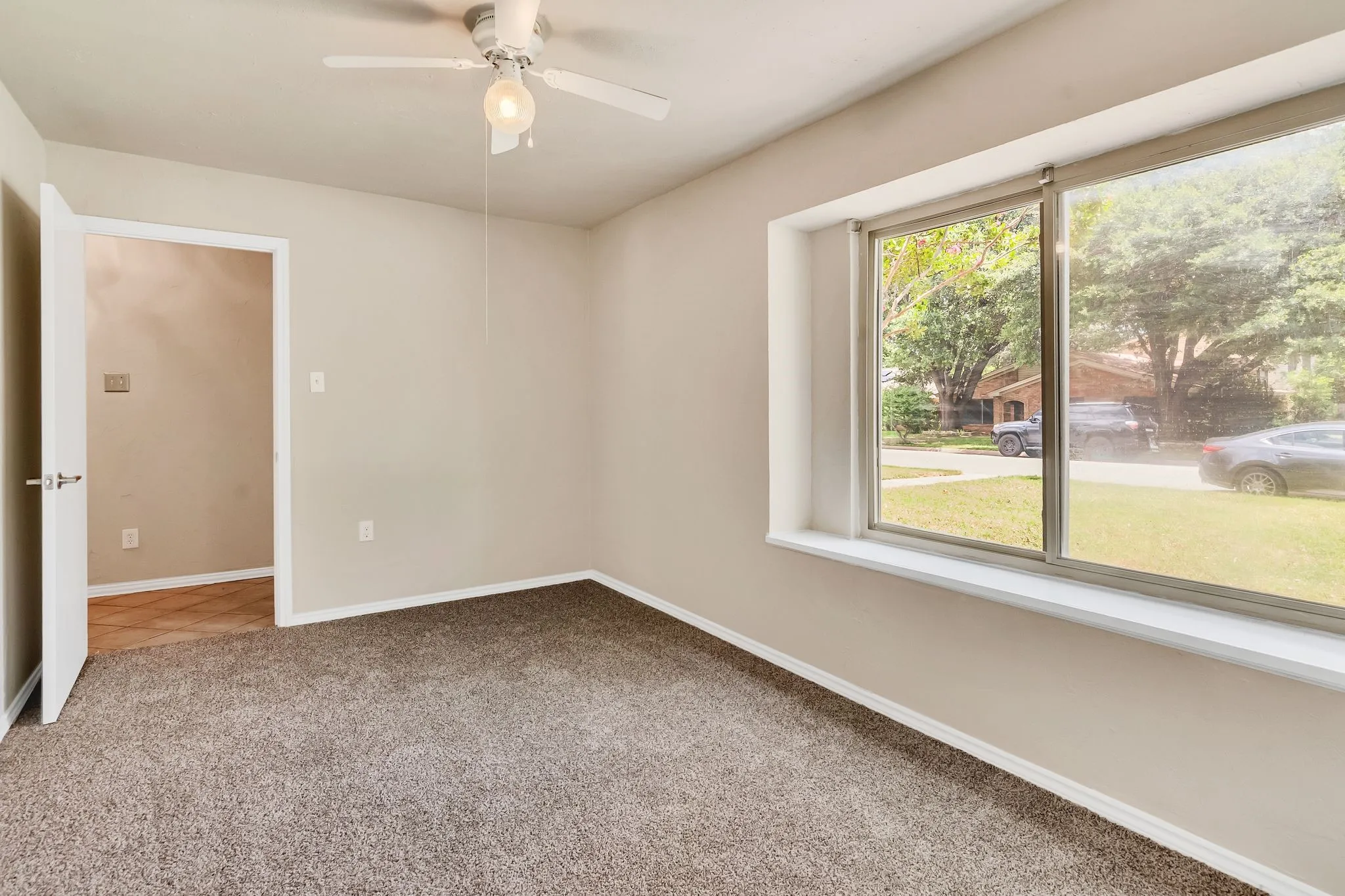 Single Family Residence For Sale in Tarrant County , 5501 Wood View Street, North Richland Hills, Texas 76180, 4 Bedroom, 2 Bathroom, 1 Garage spaces, 1,844 Sqft, built in 1979, mls#21321231, Real Estate Agent in North Richland Hills, Homes For Sale in Tarrant county, Homes For Sale in North Richland Hills, Realtor in North Richland Hills Texas, Real Estate Brokerage Independent Realty Texas, Luminita Cordes Realtor