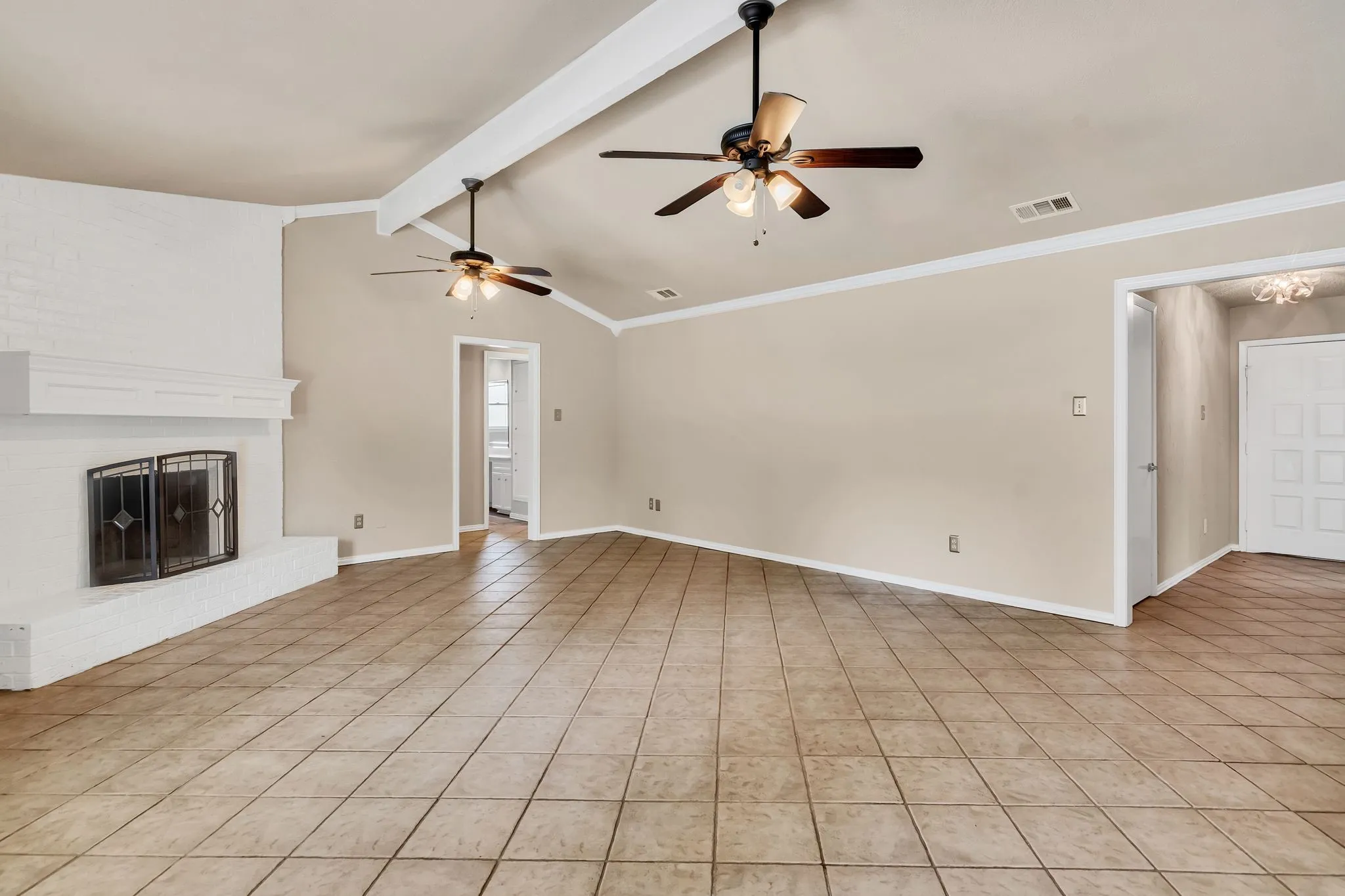 Single Family Residence For Sale in Tarrant County , 5501 Wood View Street, North Richland Hills, Texas 76180, 4 Bedroom, 2 Bathroom, 1 Garage spaces, 1,844 Sqft, built in 1979, mls#21321231, Real Estate Agent in North Richland Hills, Homes For Sale in Tarrant county, Homes For Sale in North Richland Hills, Realtor in North Richland Hills Texas, Real Estate Brokerage Independent Realty Texas, Luminita Cordes Realtor