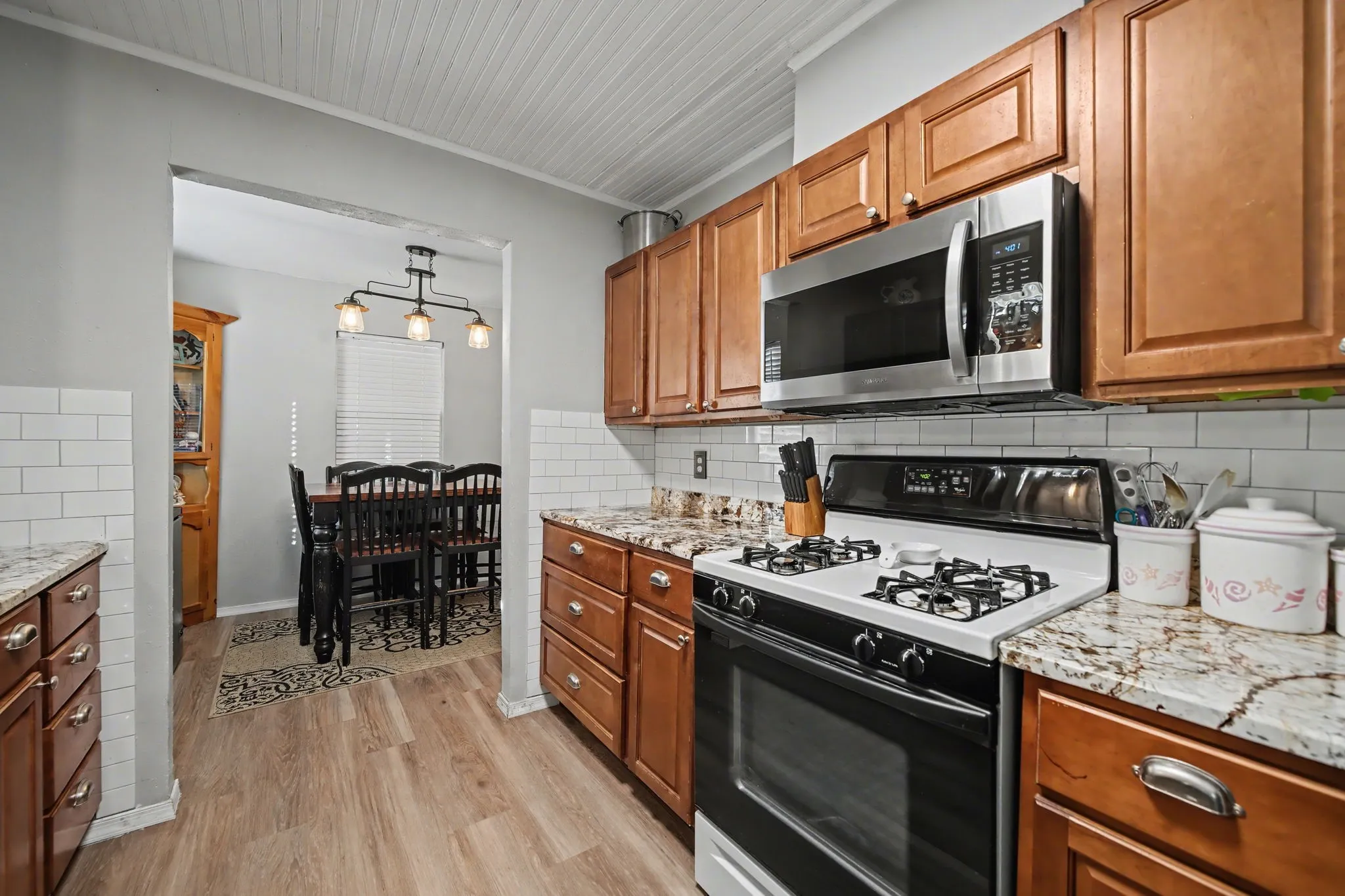 Single Family Residence For Sale in Rains County , 762 Oak Leaf Trail, East Tawakoni, Texas 75472, 2 Bedroom, 2 Bathroom, Garage spaces, 960 Sqft, built in 1971, Price $169,900, mls#21320442, Real Estate Agent in East Tawakoni, Homes For Sale in Rains county, Homes For Sale in East Tawakoni, Realtor in East Tawakoni Texas, Real Estate Brokerage Independent Realty Texas, Luminita Cordes Realtor