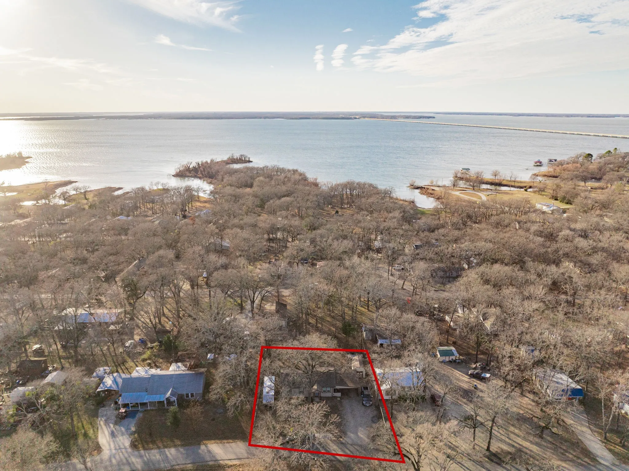 Single Family Residence For Sale in Rains County , 762 Oak Leaf Trail, East Tawakoni, Texas 75472, 2 Bedroom, 2 Bathroom, Garage spaces, 960 Sqft, built in 1971, Price $169,900, mls#21320442, Real Estate Agent in East Tawakoni, Homes For Sale in Rains county, Homes For Sale in East Tawakoni, Realtor in East Tawakoni Texas, Real Estate Brokerage Independent Realty Texas, Luminita Cordes Realtor