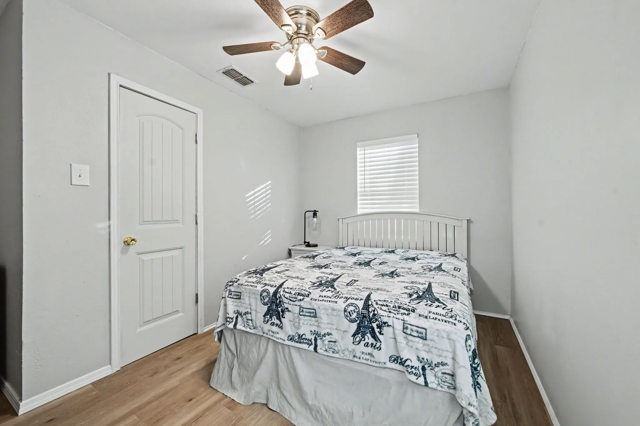 Single Family Residence For Sale in Rains County , 762 Oak Leaf Trail, East Tawakoni, Texas 75472, 2 Bedroom, 2 Bathroom, Garage spaces, 960 Sqft, built in 1971, Price $169,900, mls#21320442, Real Estate Agent in East Tawakoni, Homes For Sale in Rains county, Homes For Sale in East Tawakoni, Realtor in East Tawakoni Texas, Real Estate Brokerage Independent Realty Texas, Luminita Cordes Realtor