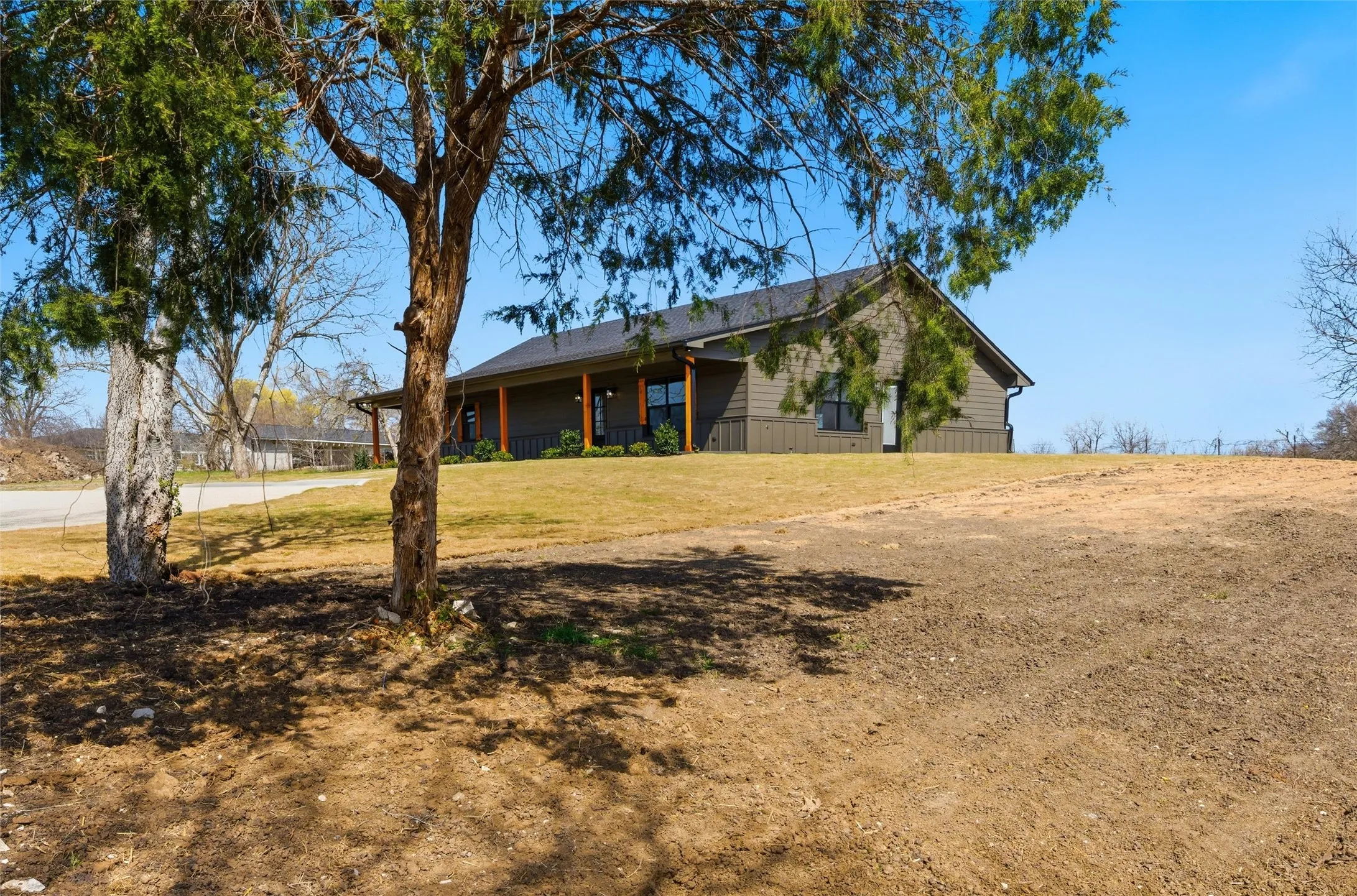 Single Family Residence For Sale in Mc Lennan County , 2303 Pilgrim Lane, Lorena, Texas 76655, 3 Bedroom, 2 Bathroom, Garage spaces, 2,030 Sqft, built in 1995, mls#21319987, Real Estate Agent in Lorena, Homes For Sale in Mc Lennan county, Homes For Sale in Lorena, Realtor in Lorena Texas, Real Estate Brokerage Independent Realty Texas, Luminita Cordes Realtor