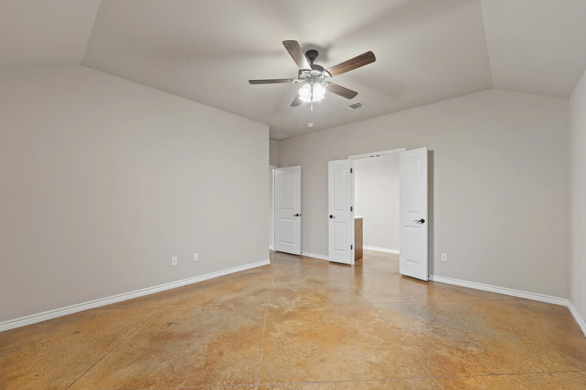 Single Family Residence For Sale in Johnson County , 417 Nelson Street, Godley, Texas 76044, 4 Bedroom, 2 Bathroom, 2 Garage spaces, 1,699 Sqft, built in 2016, mls#21321101, Real Estate Agent in Godley, Homes For Sale in Johnson county, Homes For Sale in Godley, Realtor in Godley Texas, Real Estate Brokerage Independent Realty Texas, Luminita Cordes Realtor