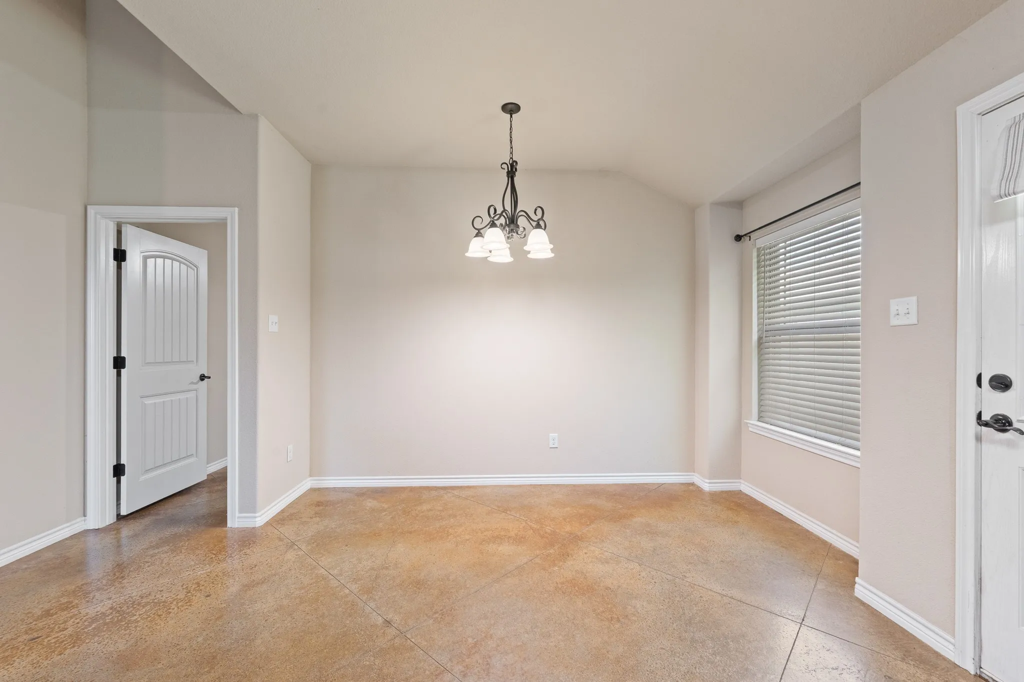 Single Family Residence For Sale in Johnson County , 417 Nelson Street, Godley, Texas 76044, 4 Bedroom, 2 Bathroom, 2 Garage spaces, 1,699 Sqft, built in 2016, mls#21321101, Real Estate Agent in Godley, Homes For Sale in Johnson county, Homes For Sale in Godley, Realtor in Godley Texas, Real Estate Brokerage Independent Realty Texas, Luminita Cordes Realtor