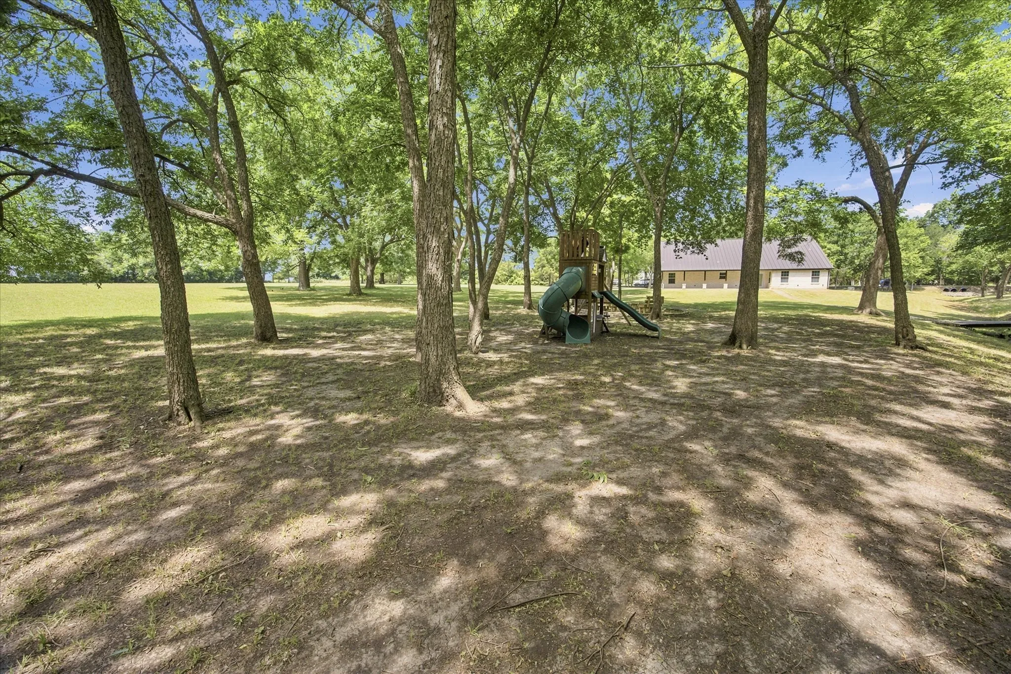 Single Family Residence For Sale in Hunt County , 2301 county road 1112, Farmersville, Texas 75442, 3 Bedroom, 2 Bathroom, Garage spaces, 1,908 Sqft, built in 2018, mls#21321495, Real Estate Agent in Farmersville, Homes For Sale in Hunt county, Homes For Sale in Farmersville, Realtor in Farmersville Texas, Real Estate Brokerage Independent Realty Texas, Luminita Cordes Realtor