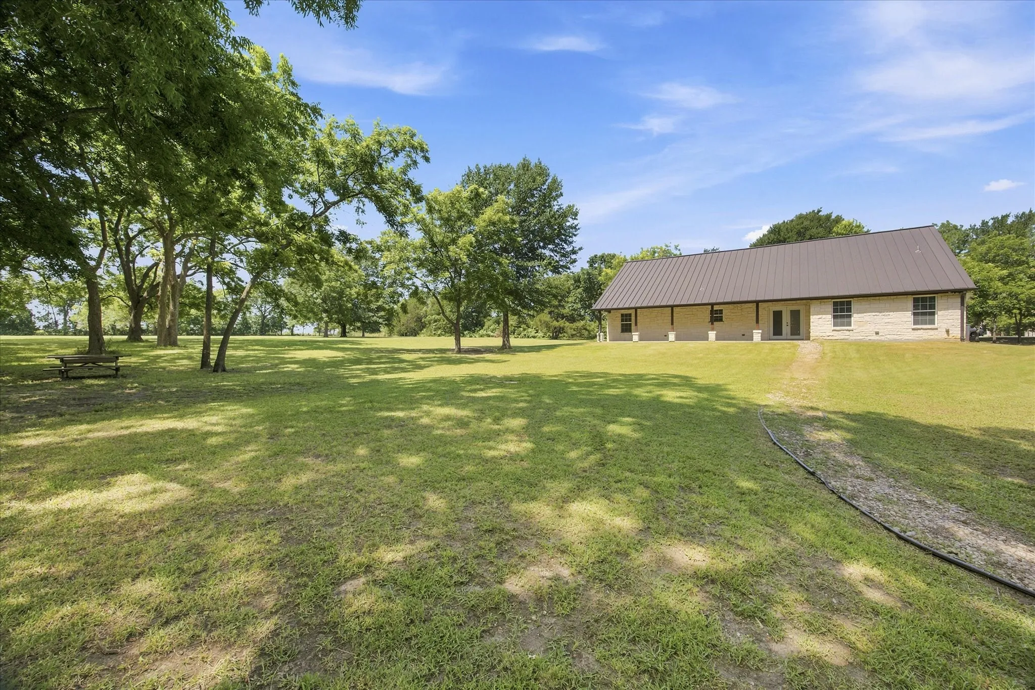 Single Family Residence For Sale in Hunt County , 2301 county road 1112, Farmersville, Texas 75442, 3 Bedroom, 2 Bathroom, Garage spaces, 1,908 Sqft, built in 2018, mls#21321495, Real Estate Agent in Farmersville, Homes For Sale in Hunt county, Homes For Sale in Farmersville, Realtor in Farmersville Texas, Real Estate Brokerage Independent Realty Texas, Luminita Cordes Realtor