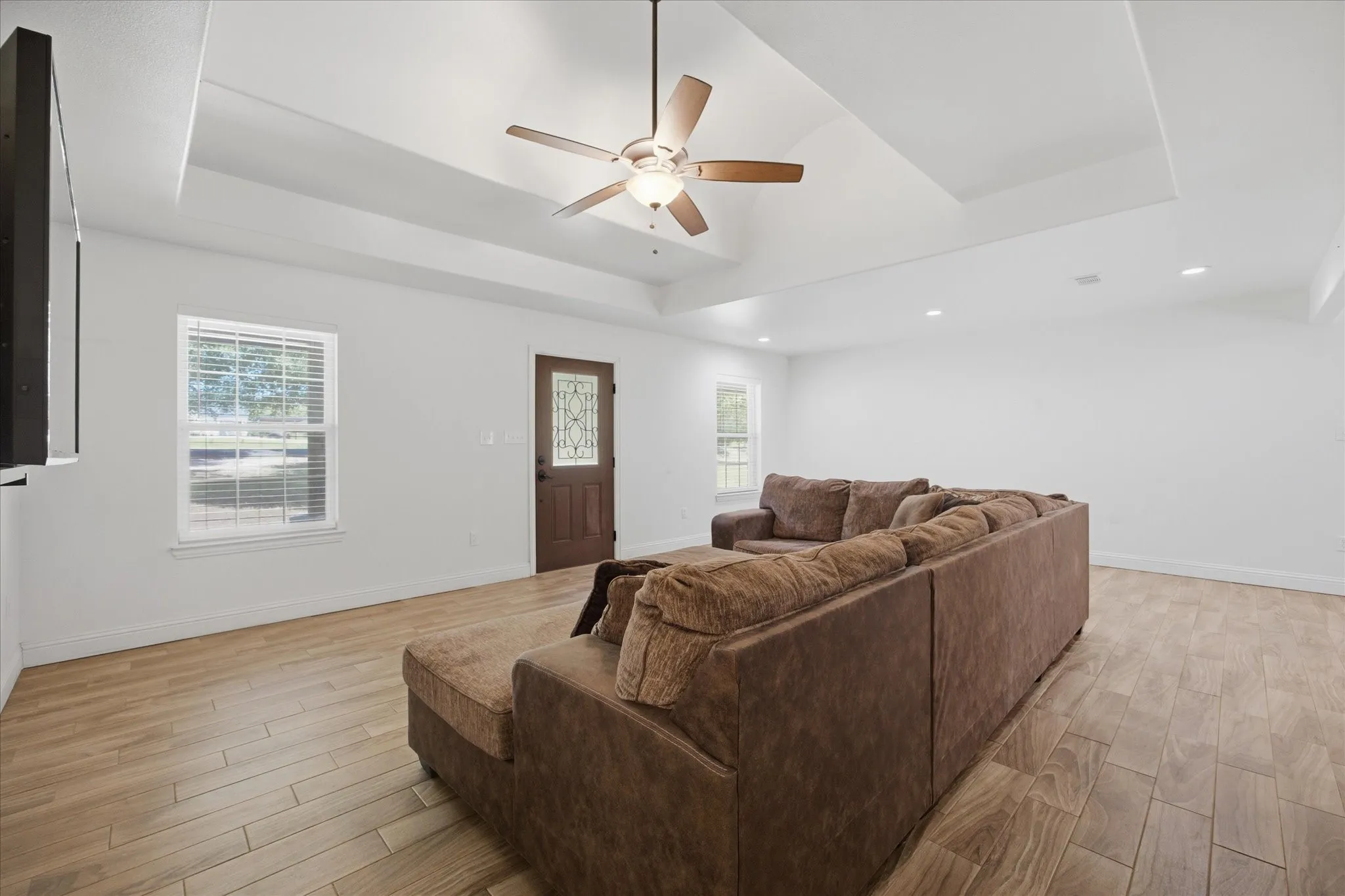 Single Family Residence For Sale in Hunt County , 2301 county road 1112, Farmersville, Texas 75442, 3 Bedroom, 2 Bathroom, Garage spaces, 1,908 Sqft, built in 2018, mls#21321495, Real Estate Agent in Farmersville, Homes For Sale in Hunt county, Homes For Sale in Farmersville, Realtor in Farmersville Texas, Real Estate Brokerage Independent Realty Texas, Luminita Cordes Realtor