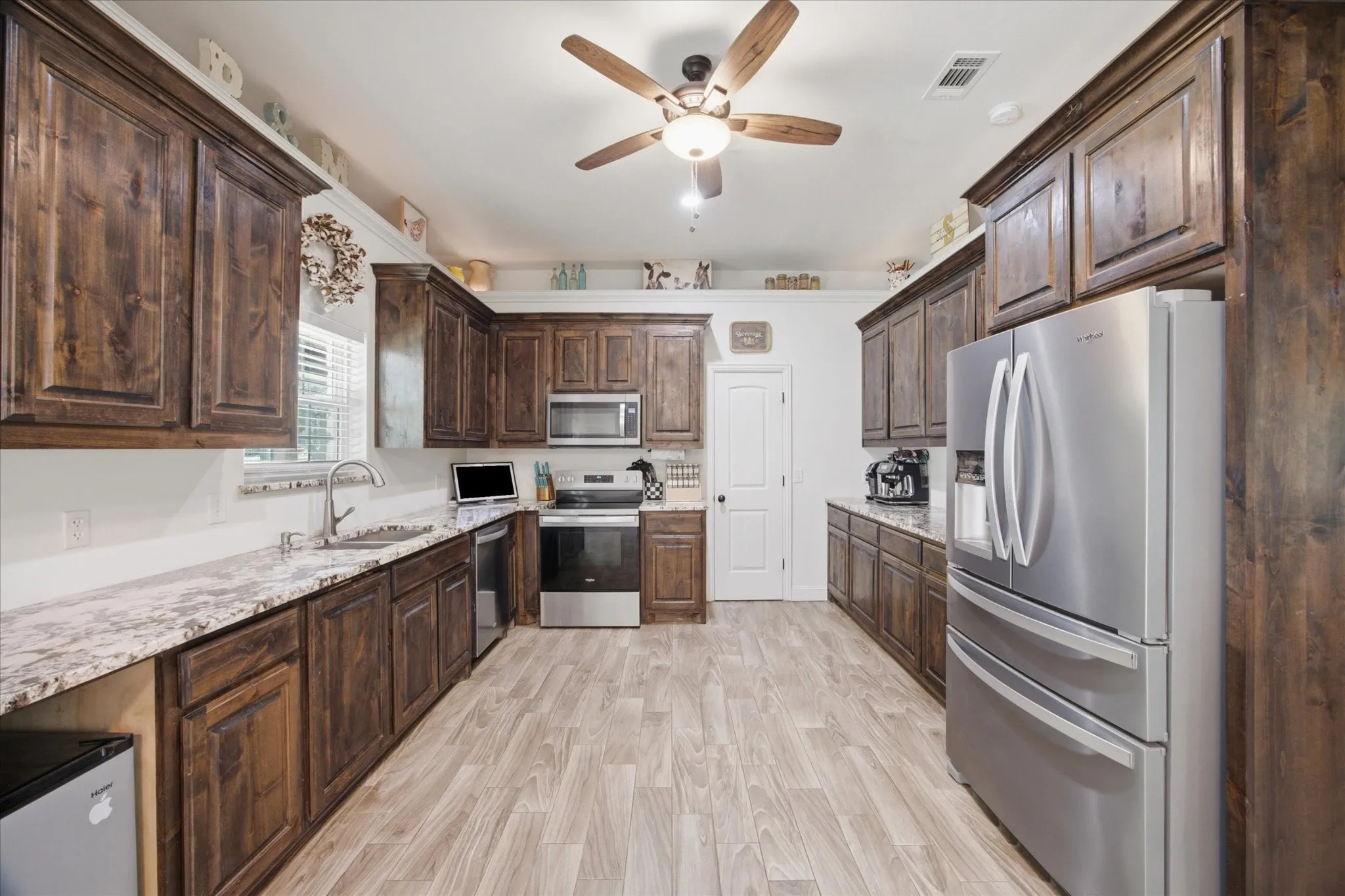 Single Family Residence For Sale in Hunt County , 2301 county road 1112, Farmersville, Texas 75442, 3 Bedroom, 2 Bathroom, Garage spaces, 1,908 Sqft, built in 2018, mls#21321495, Real Estate Agent in Farmersville, Homes For Sale in Hunt county, Homes For Sale in Farmersville, Realtor in Farmersville Texas, Real Estate Brokerage Independent Realty Texas, Luminita Cordes Realtor