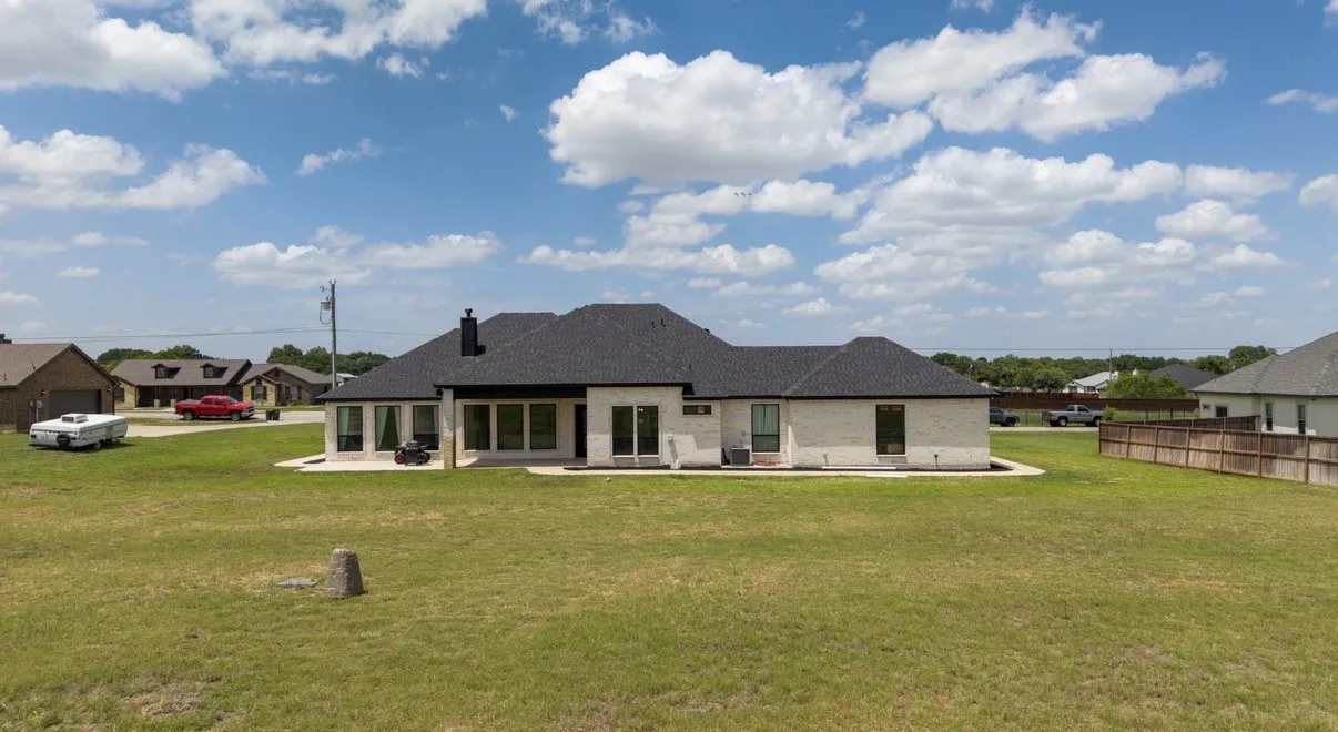 Single Family Residence For Sale in Johnson County , 8224 Harvest Drive, Grandview, Texas 76050, 6 Bedroom, 4 Bathroom, 2 Garage spaces, 3,184 Sqft, built in 2022, mls#21319145, Real Estate Agent in Grandview, Homes For Sale in Johnson county, Homes For Sale in Grandview, Realtor in Grandview Texas, Real Estate Brokerage Independent Realty Texas, Luminita Cordes Realtor