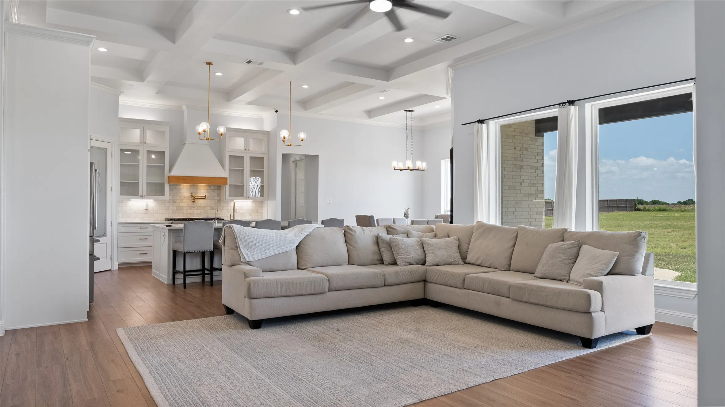 Single Family Residence For Sale in Johnson County , 8224 Harvest Drive, Grandview, Texas 76050, 6 Bedroom, 4 Bathroom, 2 Garage spaces, 3,184 Sqft, built in 2022, mls#21319145, Real Estate Agent in Grandview, Homes For Sale in Johnson county, Homes For Sale in Grandview, Realtor in Grandview Texas, Real Estate Brokerage Independent Realty Texas, Luminita Cordes Realtor