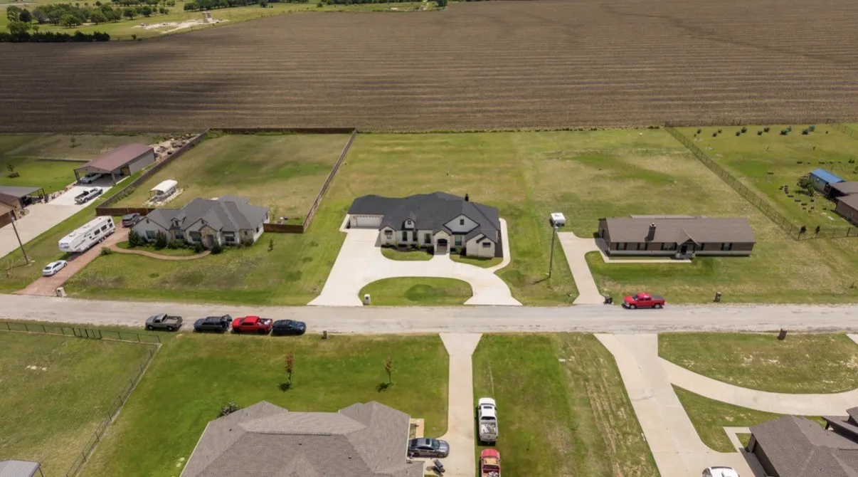 Single Family Residence For Sale in Johnson County , 8224 Harvest Drive, Grandview, Texas 76050, 6 Bedroom, 4 Bathroom, 2 Garage spaces, 3,184 Sqft, built in 2022, mls#21319145, Real Estate Agent in Grandview, Homes For Sale in Johnson county, Homes For Sale in Grandview, Realtor in Grandview Texas, Real Estate Brokerage Independent Realty Texas, Luminita Cordes Realtor