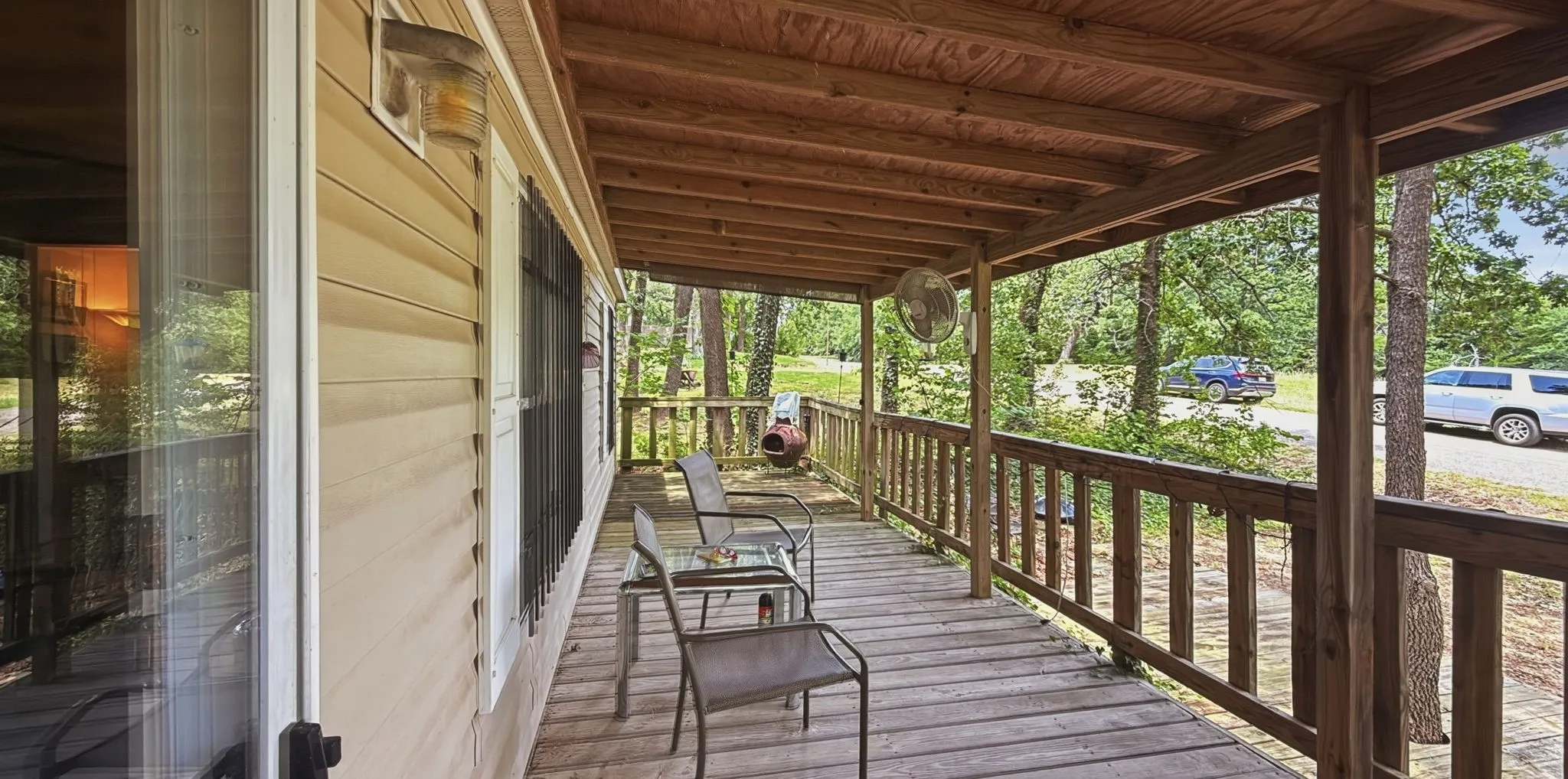 Manufactured Home For Sale in Grayson County , 945 Lake Road, Gordonville, Texas 76245, 2 Bedroom, 2 Bathroom, Garage spaces, 920 Sqft, built in 2010, mls#21321503, Real Estate Agent in Gordonville, Homes For Sale in Grayson county, Homes For Sale in Gordonville, Realtor in Gordonville Texas, Real Estate Brokerage Independent Realty Texas, Luminita Cordes Realtor