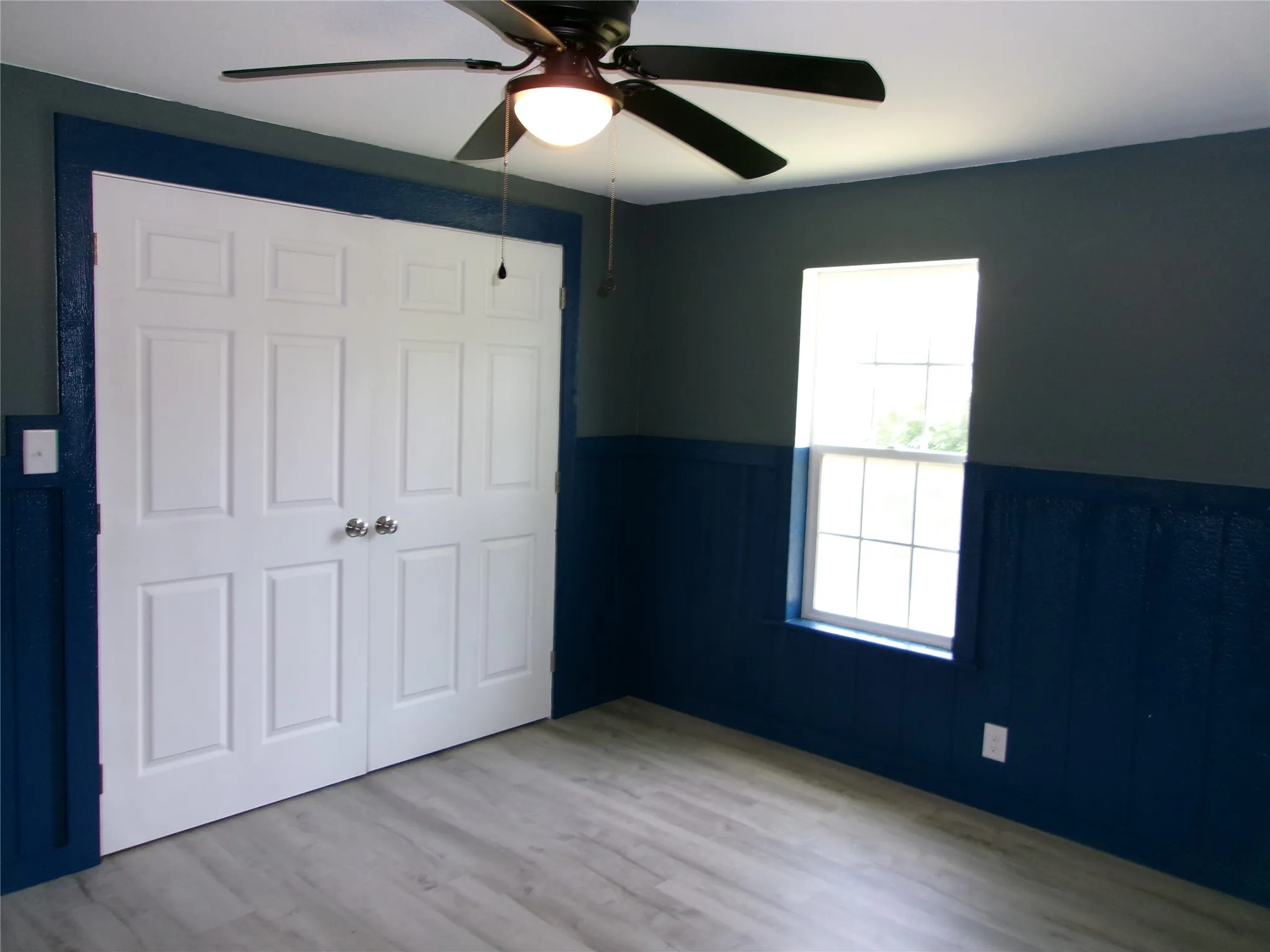 Single Family Residence For Sale in Fannin County , 419 W Evans Avenue, Bonham, Texas 75418, 3 Bedroom, 2 Bathroom, Garage spaces, 1,389 Sqft, built in 1943, mls#21316300, Real Estate Agent in Bonham, Homes For Sale in Fannin county, Homes For Sale in Bonham, Realtor in Bonham Texas, Real Estate Brokerage Independent Realty Texas, Luminita Cordes Realtor