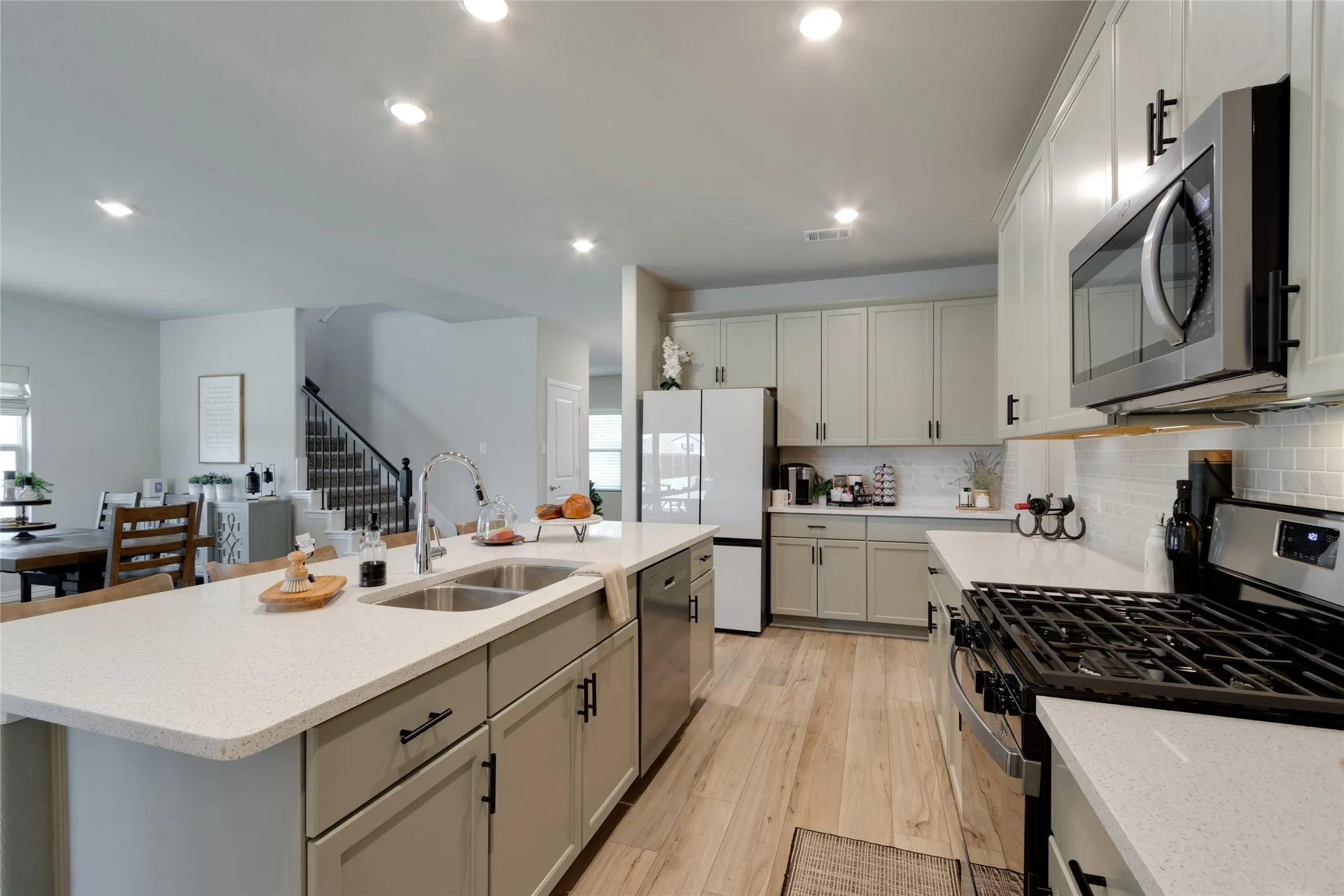 Single Family Residence For Sale in Tarrant County , 2120 Draco Drive, Haslet, Texas 76052, 4 Bedroom, 4 Bathroom, 2 Garage spaces, 3,052 Sqft, built in 2022, mls#21315790, Real Estate Agent in Haslet, Homes For Sale in Tarrant county, Homes For Sale in Haslet, Realtor in Haslet Texas, Real Estate Brokerage Independent Realty Texas, Luminita Cordes Realtor