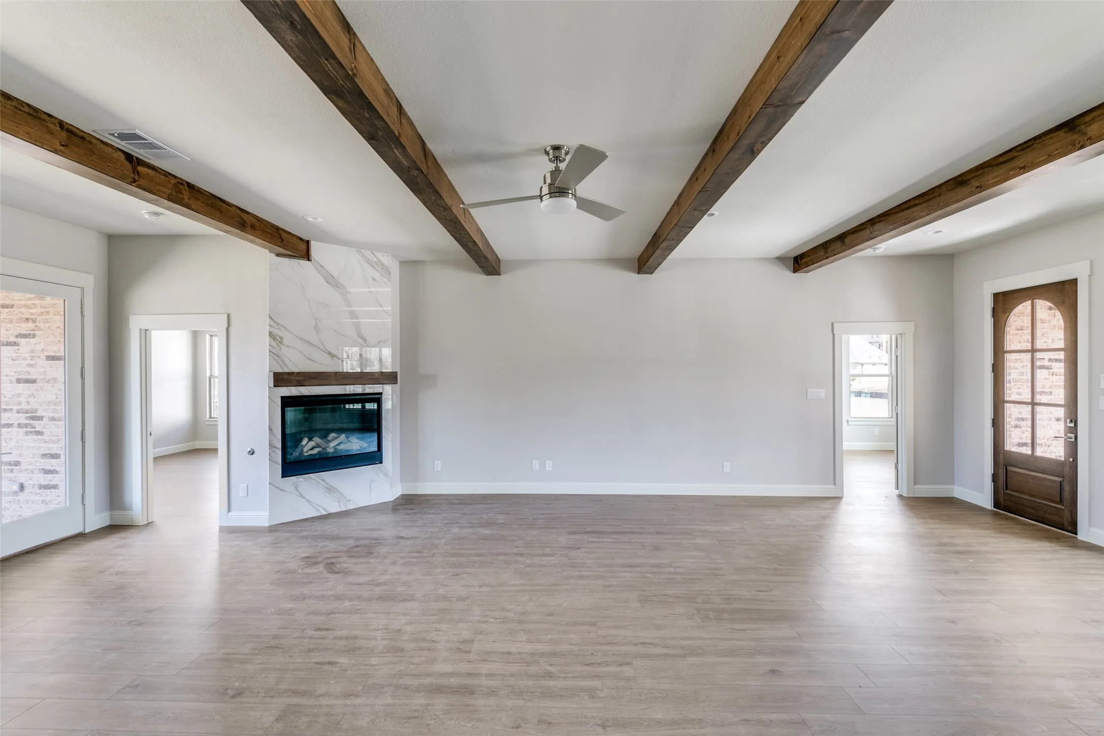 Single Family Residence For Sale in Rockwall County , 622 Community Lane, Rockwall, Texas 75087, 3 Bedroom, 3 Bathroom, 2 Garage spaces, 1,880 Sqft, built in 2024, mls#21314695, Real Estate Agent in Rockwall, Homes For Sale in Rockwall county, Homes For Sale in Rockwall, Realtor in Rockwall Texas, Real Estate Brokerage Independent Realty Texas, Luminita Cordes Realtor