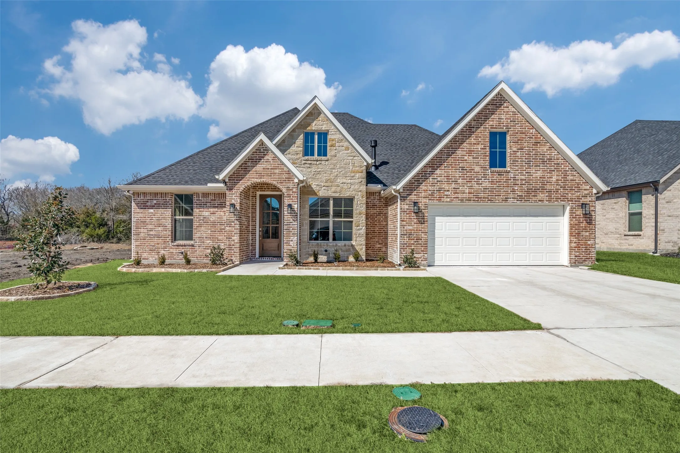 Single Family Residence For Sale in Rockwall County , 610 Jubilee Street, Rockwall, Texas 75087, 3 Bedroom, 3 Bathroom, 2 Garage spaces, 1,949 Sqft, built in 2024, mls#21314694, Real Estate Agent in Rockwall, Homes For Sale in Rockwall county, Homes For Sale in Rockwall, Realtor in Rockwall Texas, Real Estate Brokerage Independent Realty Texas, Luminita Cordes Realtor