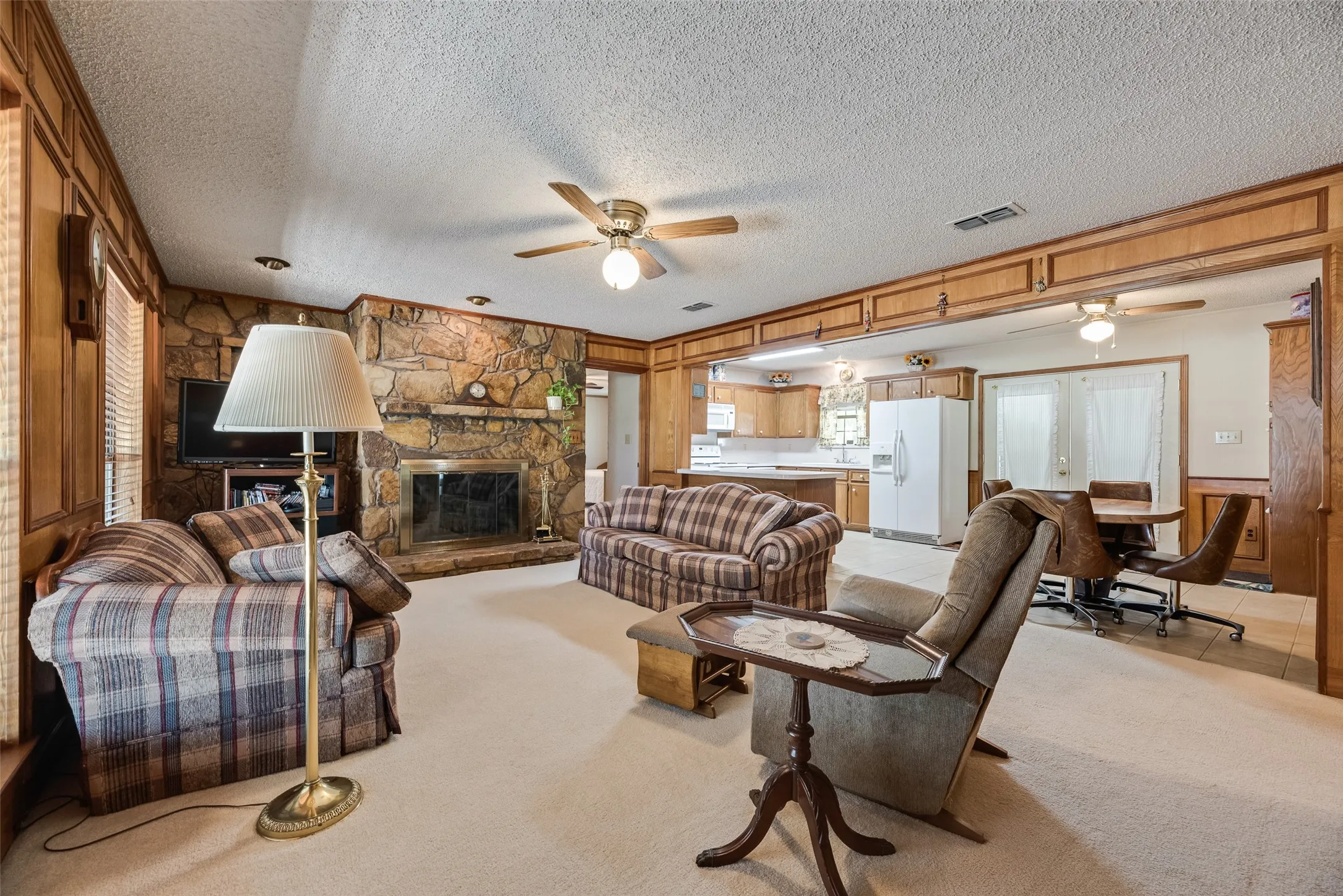 Single Family Residence For Sale in Kaufman County , 8991 County Road 156, Kaufman, Texas 75142, 3 Bedroom, 2 Bathroom, Garage spaces, 1,674 Sqft, built in 1989, mls#21320372, Real Estate Agent in Kaufman, Homes For Sale in Kaufman county, Homes For Sale in Kaufman, Realtor in Kaufman Texas, Real Estate Brokerage Independent Realty Texas, Luminita Cordes Realtor