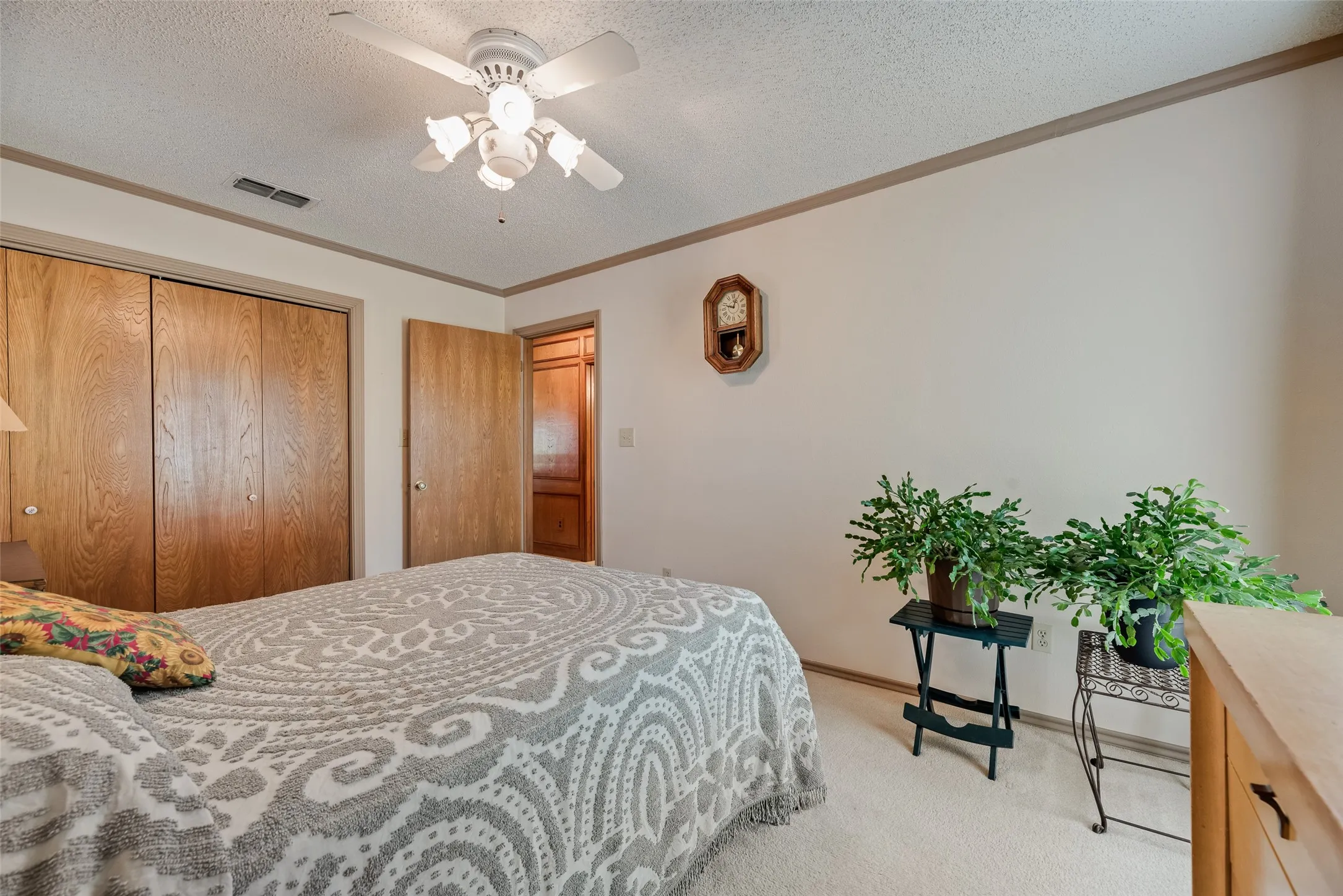 Single Family Residence For Sale in Kaufman County , 8991 County Road 156, Kaufman, Texas 75142, 3 Bedroom, 2 Bathroom, Garage spaces, 1,674 Sqft, built in 1989, mls#21320372, Real Estate Agent in Kaufman, Homes For Sale in Kaufman county, Homes For Sale in Kaufman, Realtor in Kaufman Texas, Real Estate Brokerage Independent Realty Texas, Luminita Cordes Realtor