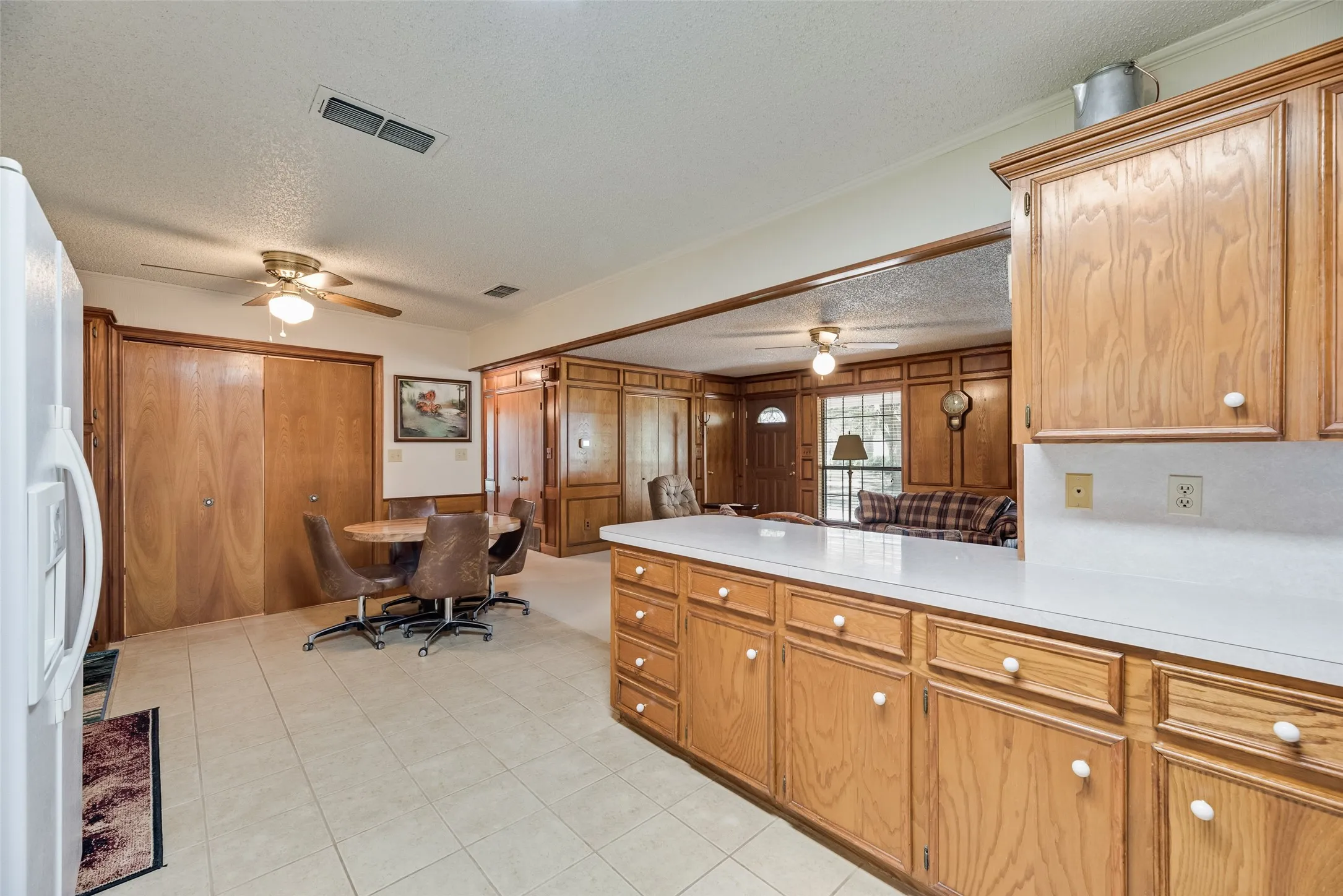 Single Family Residence For Sale in Kaufman County , 8991 County Road 156, Kaufman, Texas 75142, 3 Bedroom, 2 Bathroom, Garage spaces, 1,674 Sqft, built in 1989, mls#21320372, Real Estate Agent in Kaufman, Homes For Sale in Kaufman county, Homes For Sale in Kaufman, Realtor in Kaufman Texas, Real Estate Brokerage Independent Realty Texas, Luminita Cordes Realtor