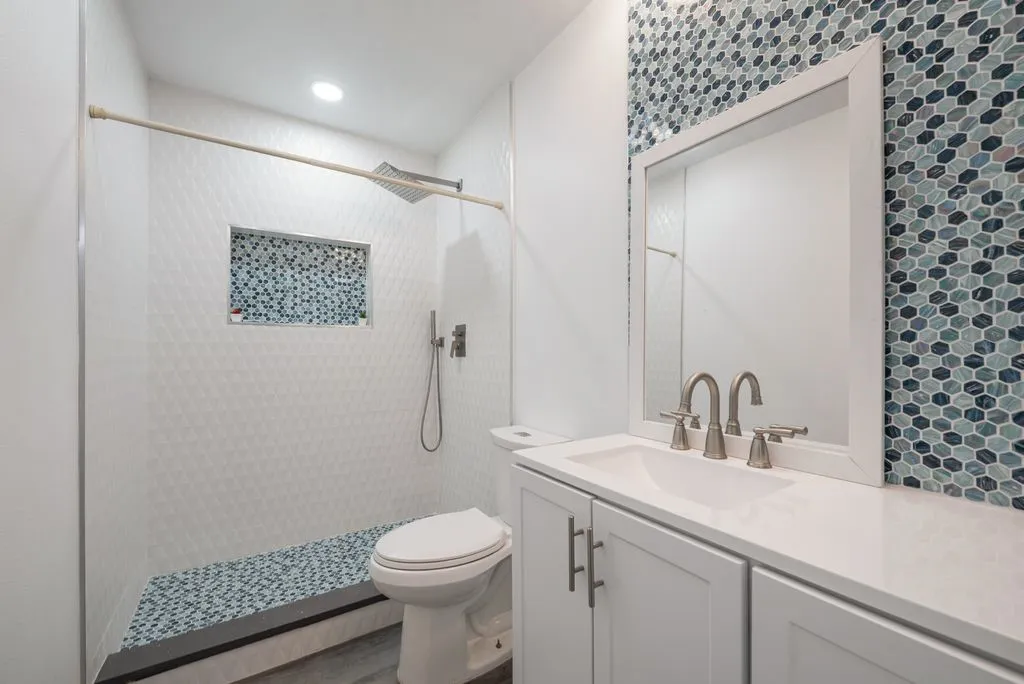 Single Family Residence For Sale in Tarrant County , 6215 Post Oak Terrace, Fort Worth, Texas 76112, 4 Bedroom, 3 Bathroom, 2 Garage spaces, 2,172 Sqft, built in 1974, mls#21321511, Real Estate Agent in Fort Worth, Homes For Sale in Tarrant county, Homes For Sale in Fort Worth, Realtor in Fort Worth Texas, Real Estate Brokerage Independent Realty Texas, Luminita Cordes Realtor