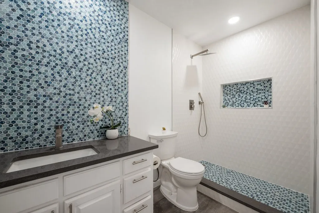 Single Family Residence For Sale in Tarrant County , 6215 Post Oak Terrace, Fort Worth, Texas 76112, 4 Bedroom, 3 Bathroom, 2 Garage spaces, 2,172 Sqft, built in 1974, mls#21321511, Real Estate Agent in Fort Worth, Homes For Sale in Tarrant county, Homes For Sale in Fort Worth, Realtor in Fort Worth Texas, Real Estate Brokerage Independent Realty Texas, Luminita Cordes Realtor