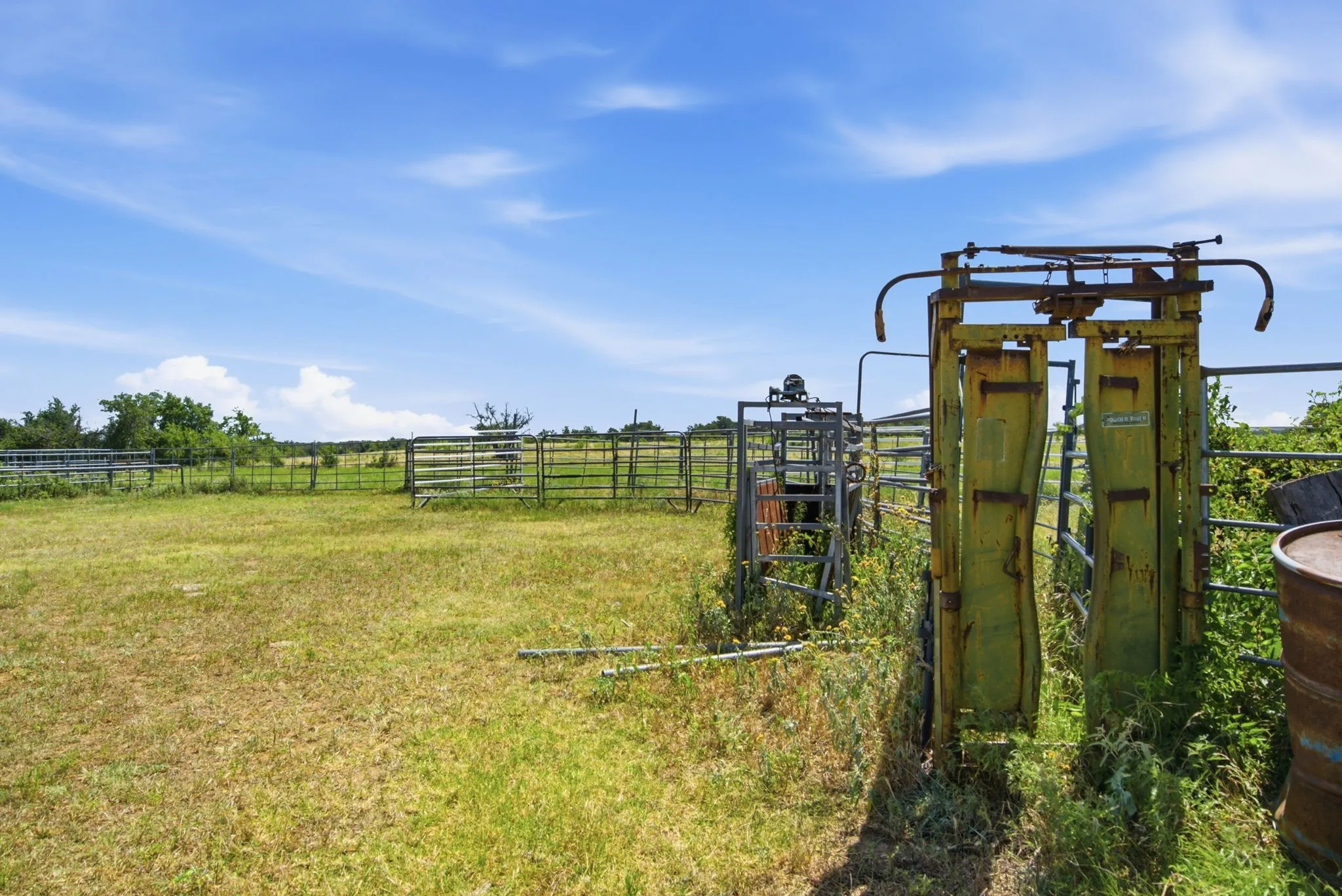Farm For Sale in Erath County , 3624 County Road 398, Stephenville, Texas 76401, 4 Bedroom, 2 Bathroom, 2 Garage spaces, 2,040 Sqft, built in 1999, mls#21321095, Real Estate Agent in Stephenville, Homes For Sale in Erath county, Homes For Sale in Stephenville, Realtor in Stephenville Texas, Real Estate Brokerage Independent Realty Texas, Luminita Cordes Realtor