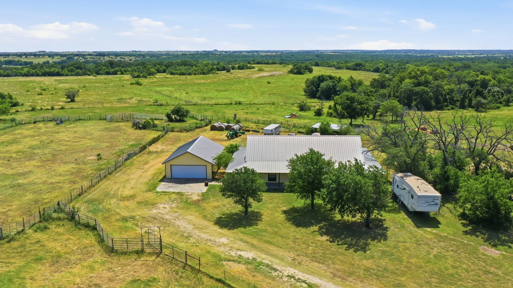 Farm For Sale in Erath County , 3624 County Road 398, Stephenville, Texas 76401, 4 Bedroom, 2 Bathroom, 2 Garage spaces, 2,040 Sqft, built in 1999, mls#21321095, Real Estate Agent in Stephenville, Homes For Sale in Erath county, Homes For Sale in Stephenville, Realtor in Stephenville Texas, Real Estate Brokerage Independent Realty Texas, Luminita Cordes Realtor