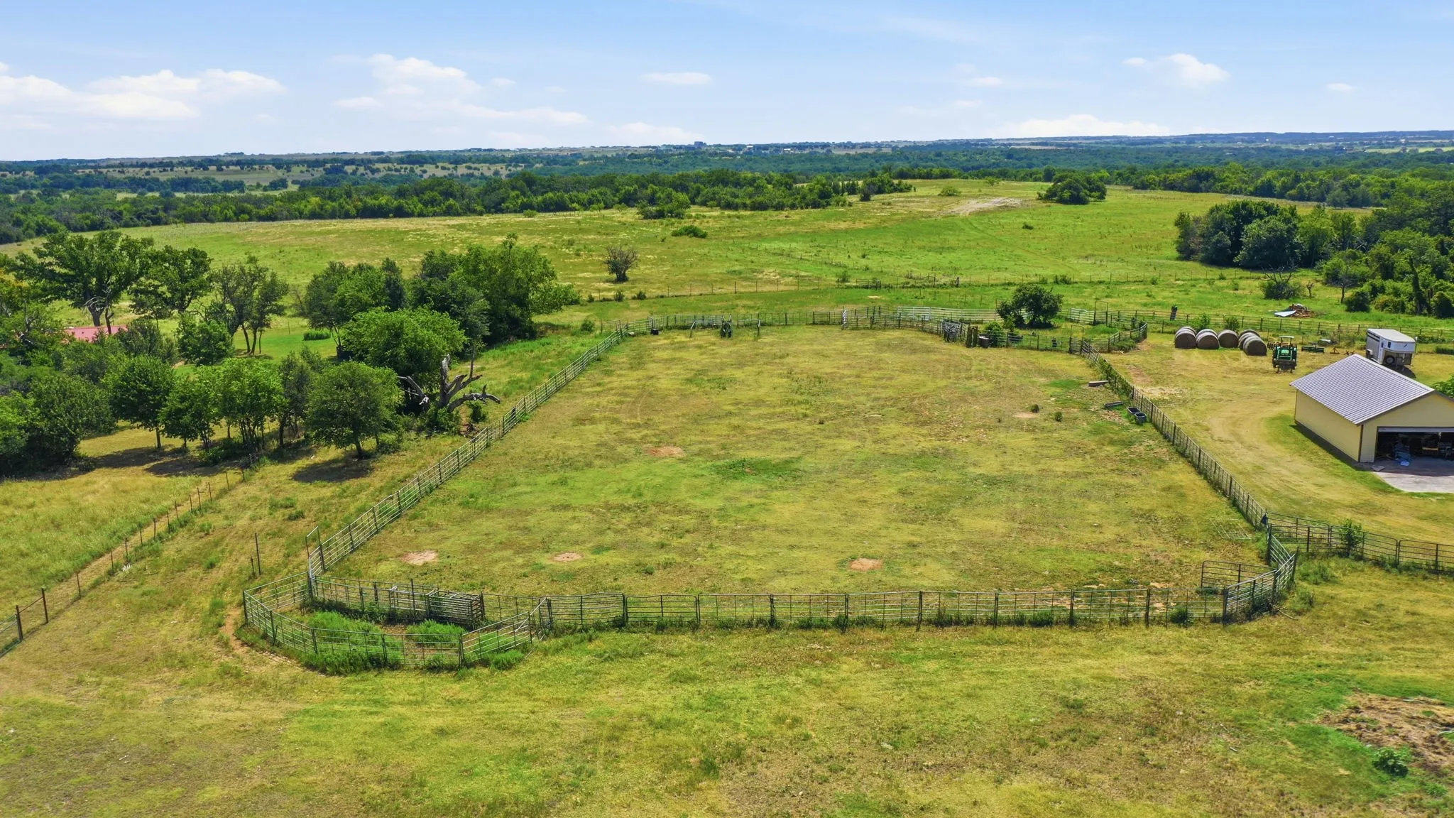 Farm For Sale in Erath County , 3624 County Road 398, Stephenville, Texas 76401, 4 Bedroom, 2 Bathroom, 2 Garage spaces, 2,040 Sqft, built in 1999, mls#21321095, Real Estate Agent in Stephenville, Homes For Sale in Erath county, Homes For Sale in Stephenville, Realtor in Stephenville Texas, Real Estate Brokerage Independent Realty Texas, Luminita Cordes Realtor