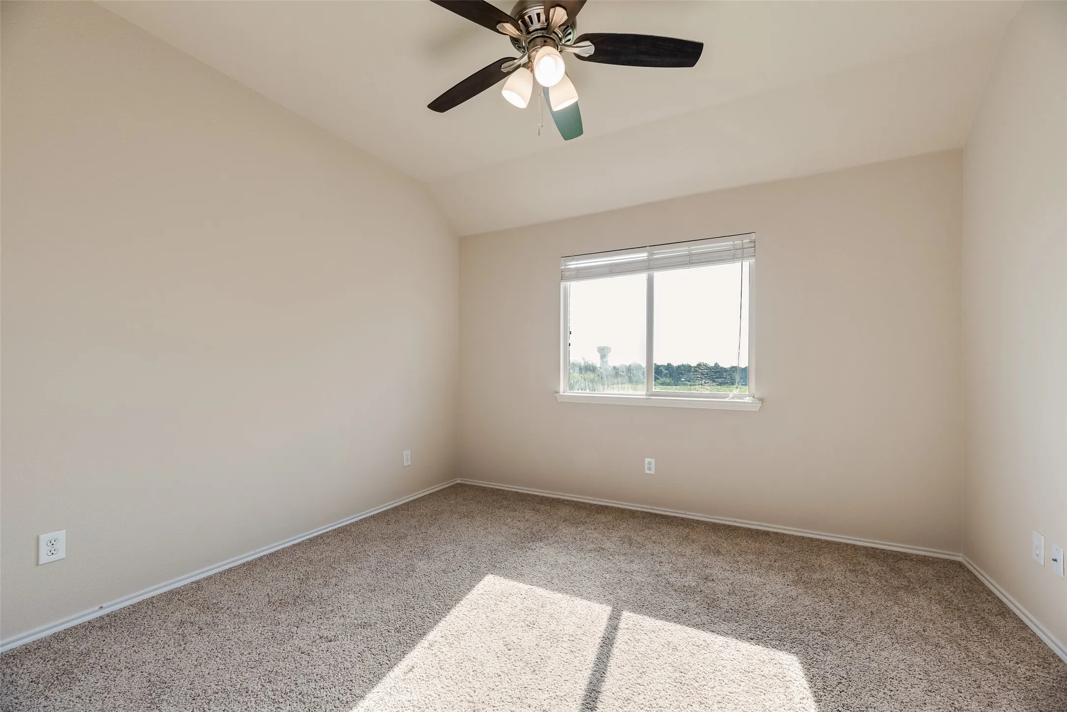 Single Family Residence For Rent in Collin County , 9600 Mystic Dune Drive, Mc Kinney, Texas 75070, 5 Bedrooms, 4 Bathrooms, 2 Garage spaces, 3,081 Sqft, built in 2009, Price $3,495, mls#21321514, Real Estate Agent in Mc Kinney, Homes For Rent in Collin county, Homes For Rent in Mc Kinney, Realtor in Mc Kinney Texas, Real Estate Brokerage Independent Realty Texas, Luminita Cordes Realtor