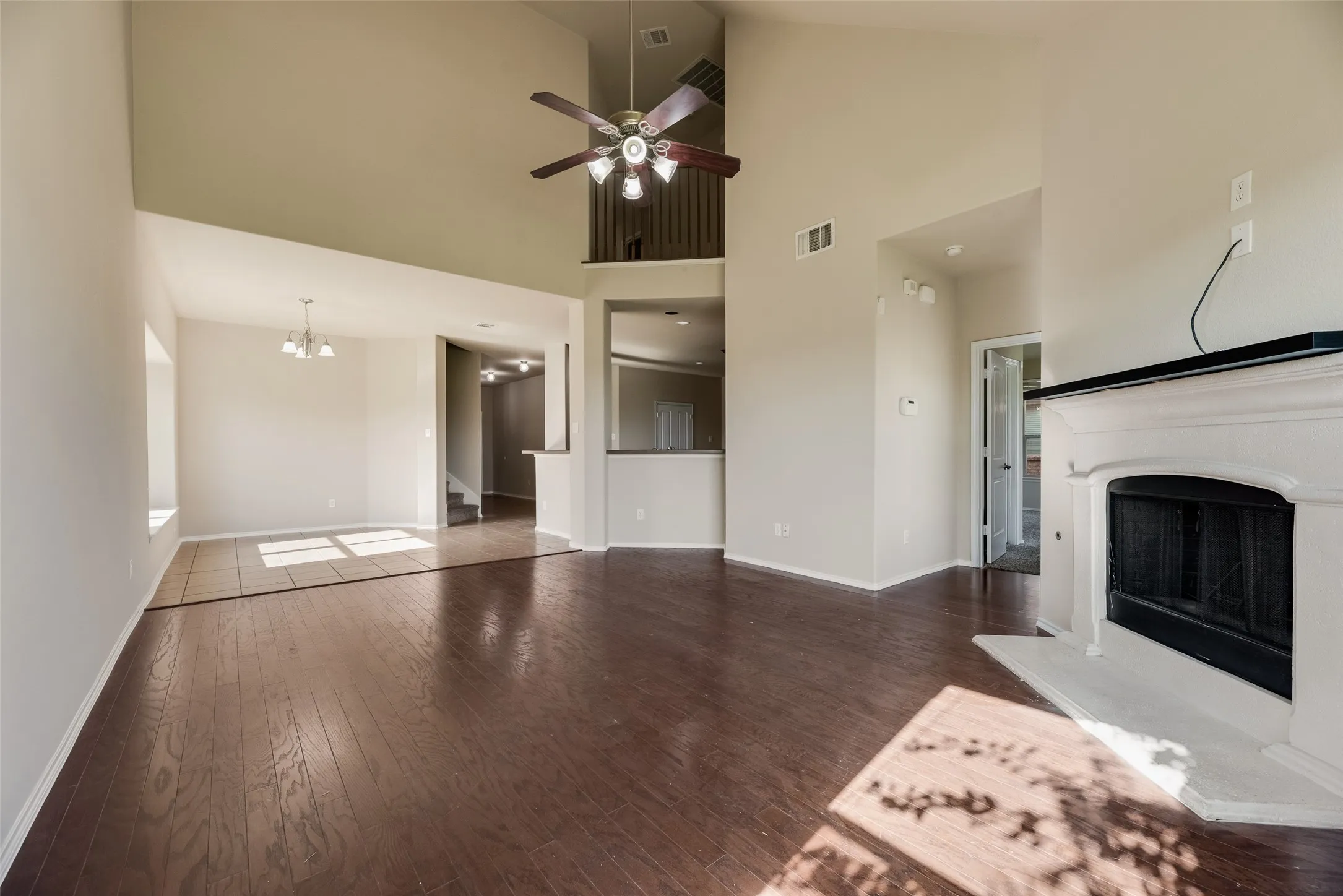 Single Family Residence For Rent in Collin County , 9600 Mystic Dune Drive, Mc Kinney, Texas 75070, 5 Bedrooms, 4 Bathrooms, 2 Garage spaces, 3,081 Sqft, built in 2009, Price $3,495, mls#21321514, Real Estate Agent in Mc Kinney, Homes For Rent in Collin county, Homes For Rent in Mc Kinney, Realtor in Mc Kinney Texas, Real Estate Brokerage Independent Realty Texas, Luminita Cordes Realtor