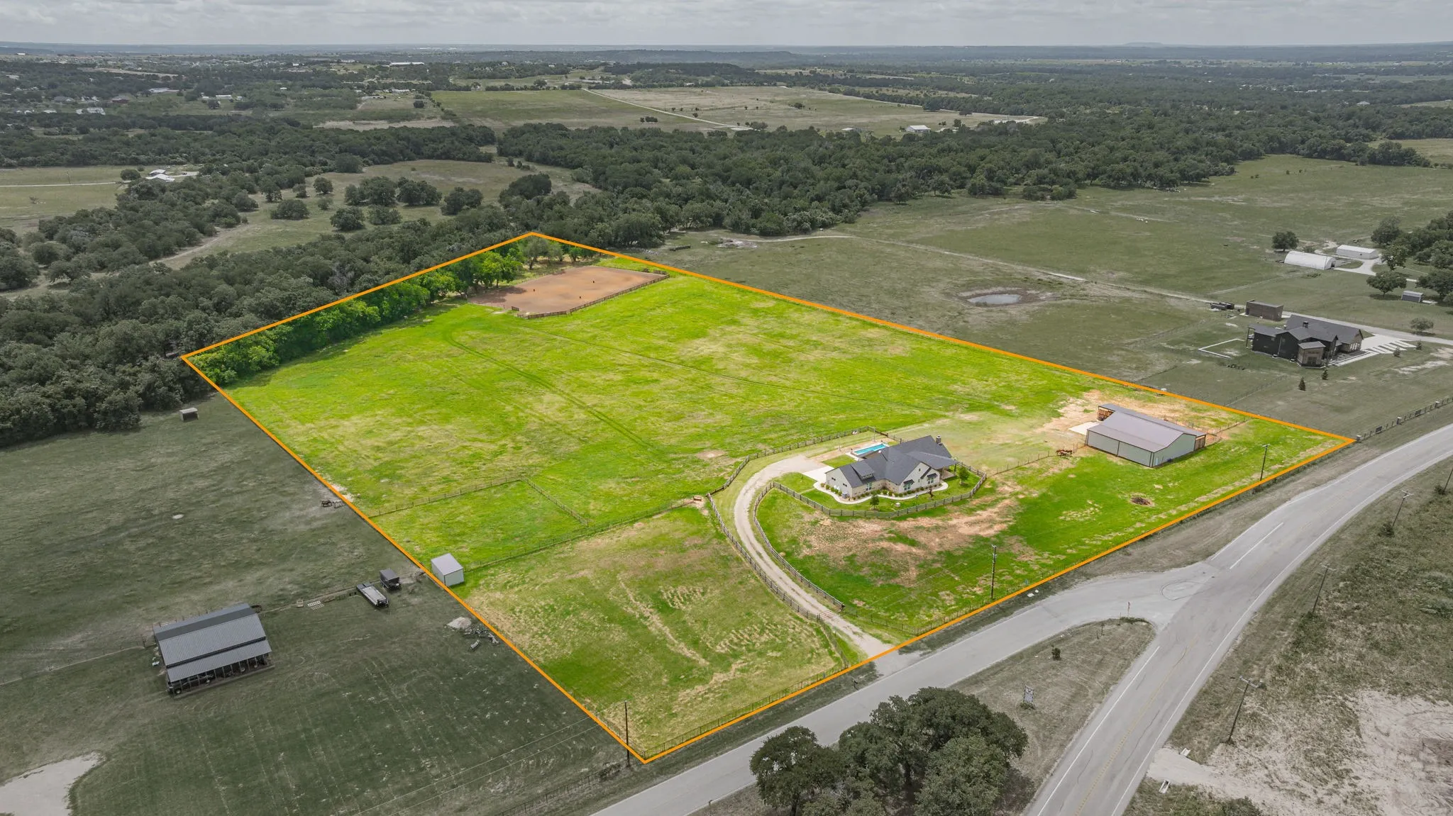 Farm For Sale in Parker County , 5255 Dennis Road Road, Weatherford, Texas 76087, 3 Bedroom, 3 Bathroom, 2 Garage spaces, 2,561 Sqft, built in 2021, Price $1,499,999, mls#21321499, Real Estate Agent in Weatherford, Homes For Sale in Parker county, Homes For Sale in Weatherford, Realtor in Weatherford Texas, Real Estate Brokerage Independent Realty Texas, Luminita Cordes Realtor