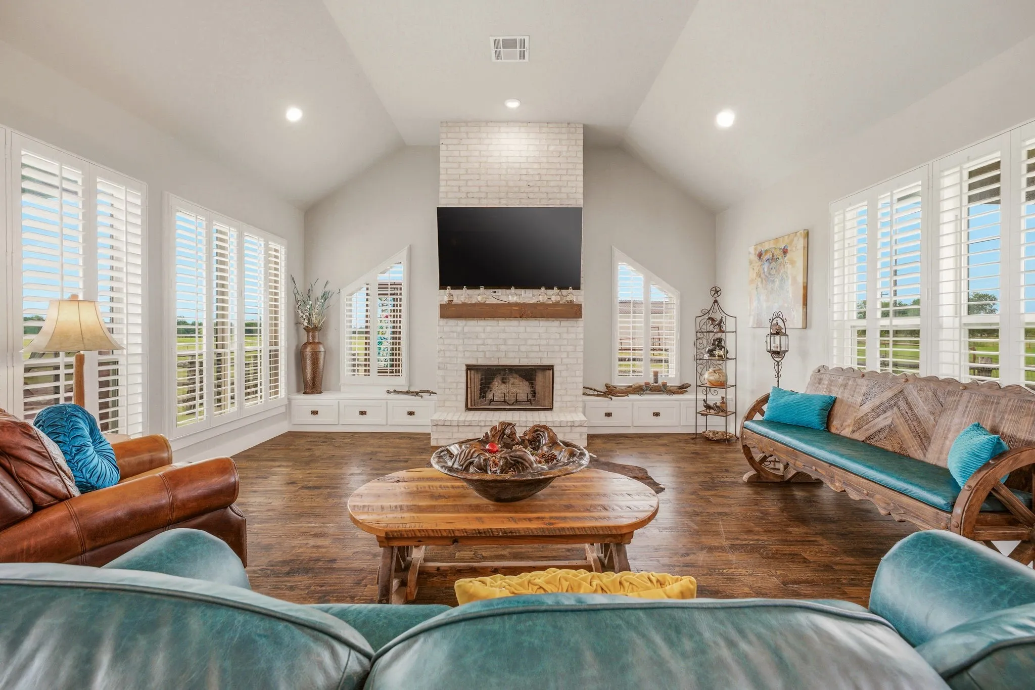 Farm For Sale in Parker County , 5255 Dennis Road Road, Weatherford, Texas 76087, 3 Bedroom, 3 Bathroom, 2 Garage spaces, 2,561 Sqft, built in 2021, Price $1,499,999, mls#21321499, Real Estate Agent in Weatherford, Homes For Sale in Parker county, Homes For Sale in Weatherford, Realtor in Weatherford Texas, Real Estate Brokerage Independent Realty Texas, Luminita Cordes Realtor
