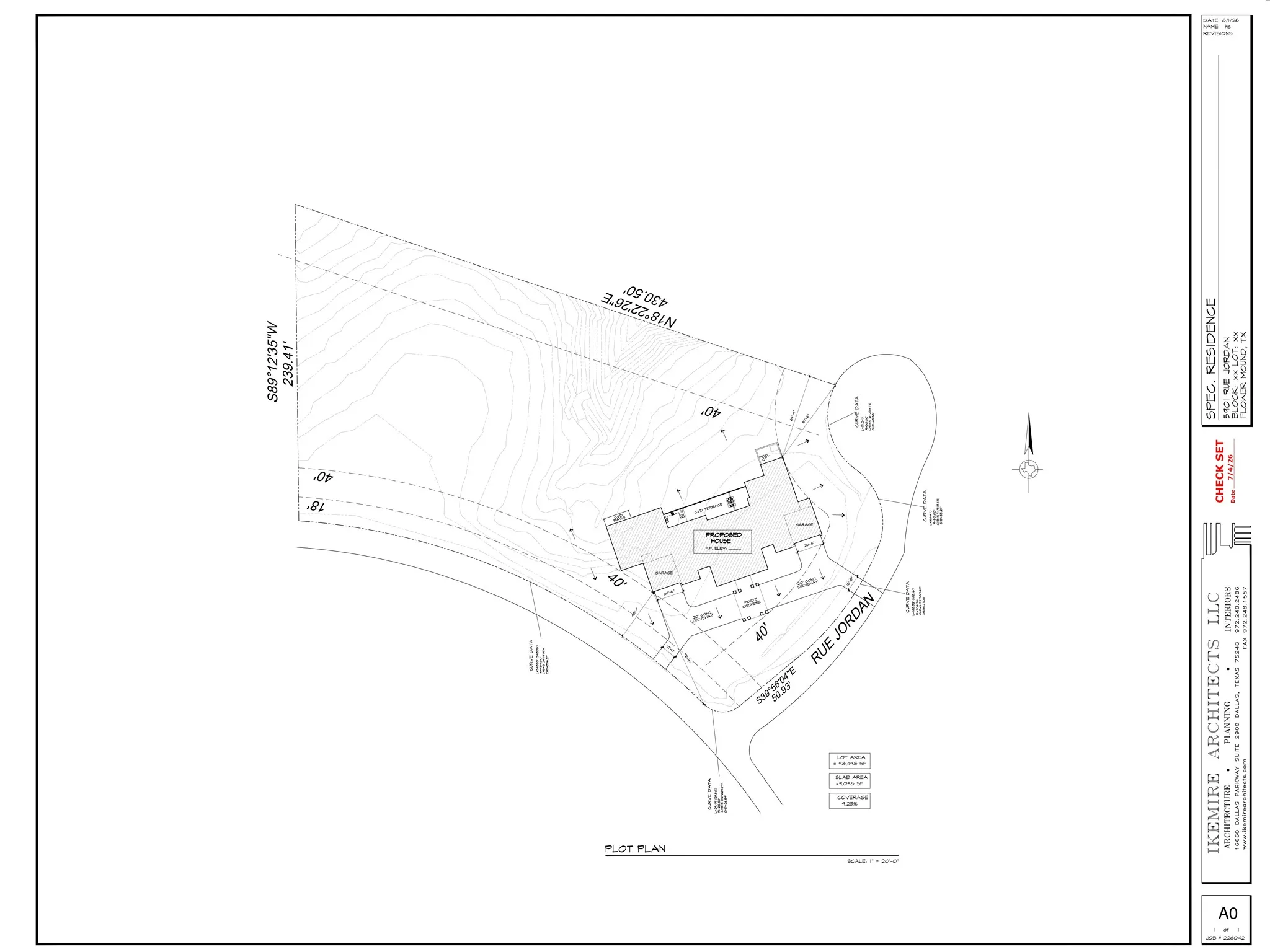 Plot plan: the estate positioned across 2.26 acres in gated Chateau du Lac
