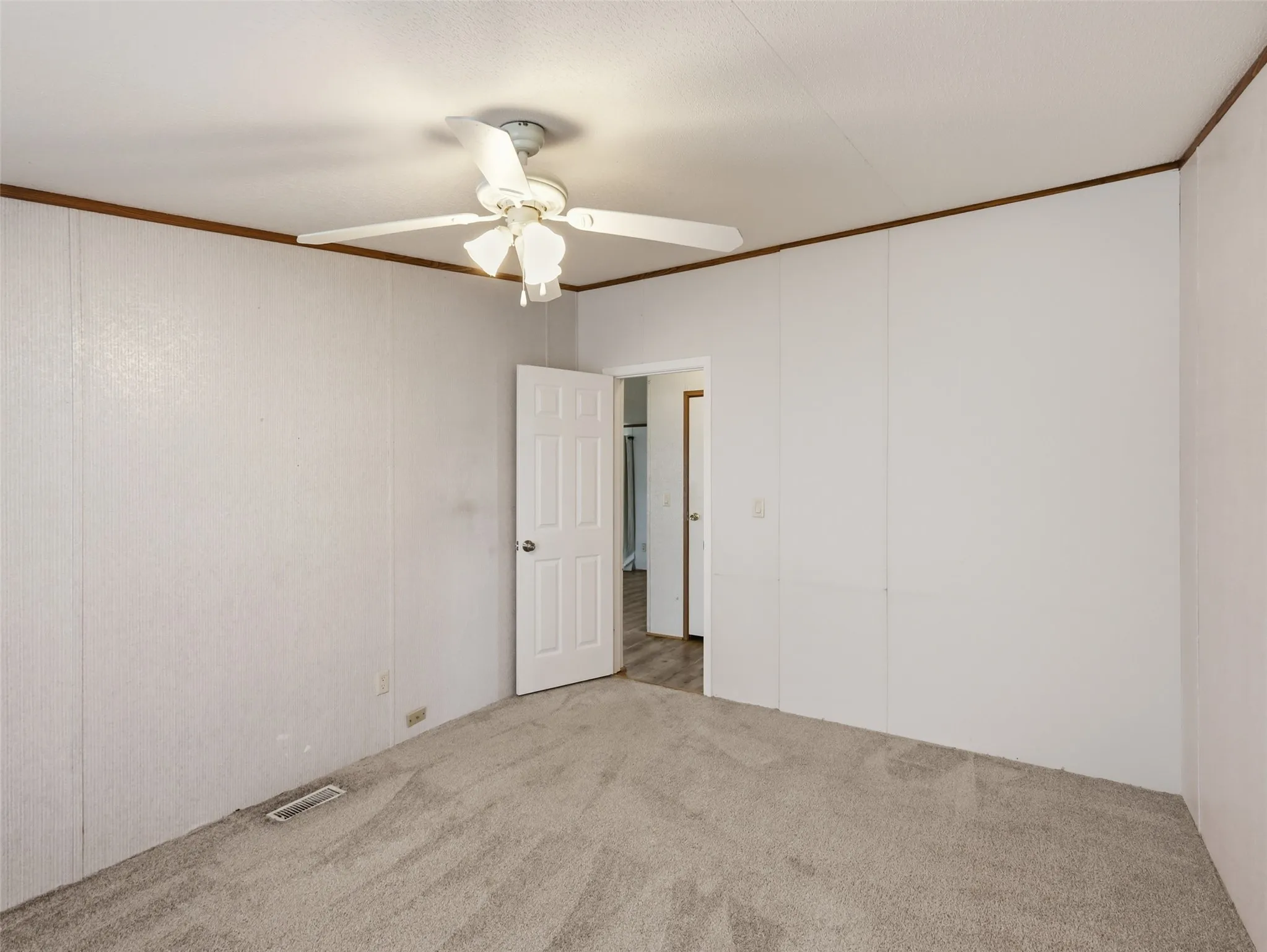 Manufactured Home For Sale in Collin County , 201 Oak Street, Blue Ridge, Texas 75424, 4 Bedroom, 2 Bathroom, Garage spaces, 1,876 Sqft, built in 1999, mls#21321202, Real Estate Agent in Blue Ridge, Homes For Sale in Collin county, Homes For Sale in Blue Ridge, Realtor in Blue Ridge Texas, Real Estate Brokerage Independent Realty Texas, Luminita Cordes Realtor