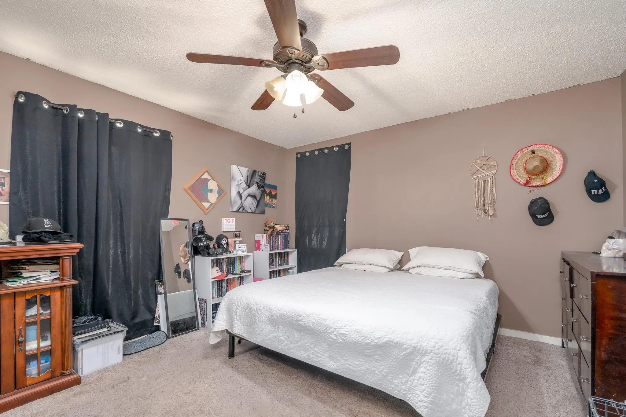 Single Family Residence For Sale in Taylor County , 1602 N Bowie Drive, Abilene, Texas 79603, 3 Bedroom, 2 Bathroom, 2 Garage spaces, 1,858 Sqft, built in 1965, mls#21316069, Real Estate Agent in Abilene, Homes For Sale in Taylor county, Homes For Sale in Abilene, Realtor in Abilene Texas, Real Estate Brokerage Independent Realty Texas, Luminita Cordes Realtor