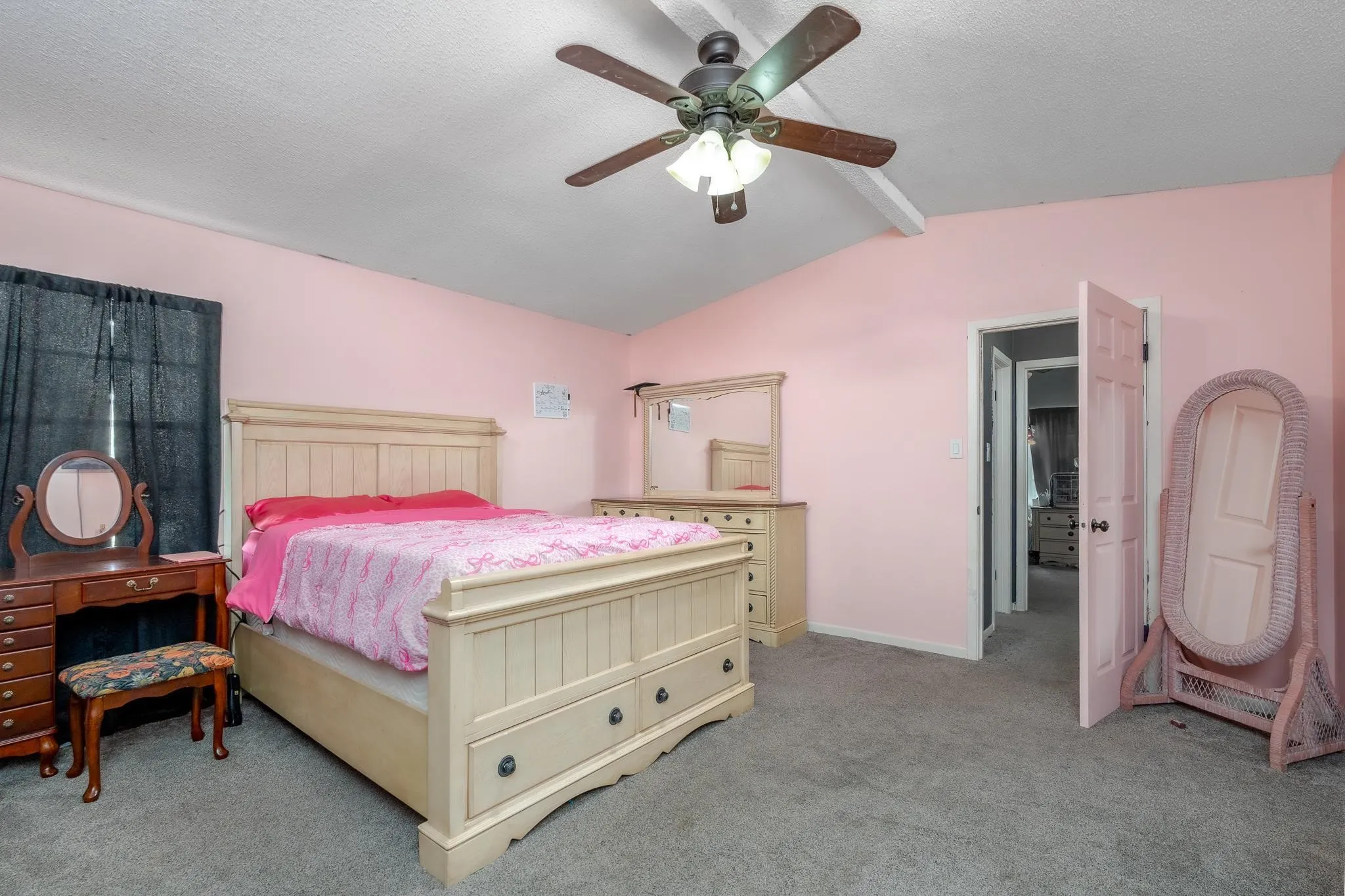Single Family Residence For Sale in Taylor County , 1602 N Bowie Drive, Abilene, Texas 79603, 3 Bedroom, 2 Bathroom, 2 Garage spaces, 1,858 Sqft, built in 1965, mls#21316069, Real Estate Agent in Abilene, Homes For Sale in Taylor county, Homes For Sale in Abilene, Realtor in Abilene Texas, Real Estate Brokerage Independent Realty Texas, Luminita Cordes Realtor