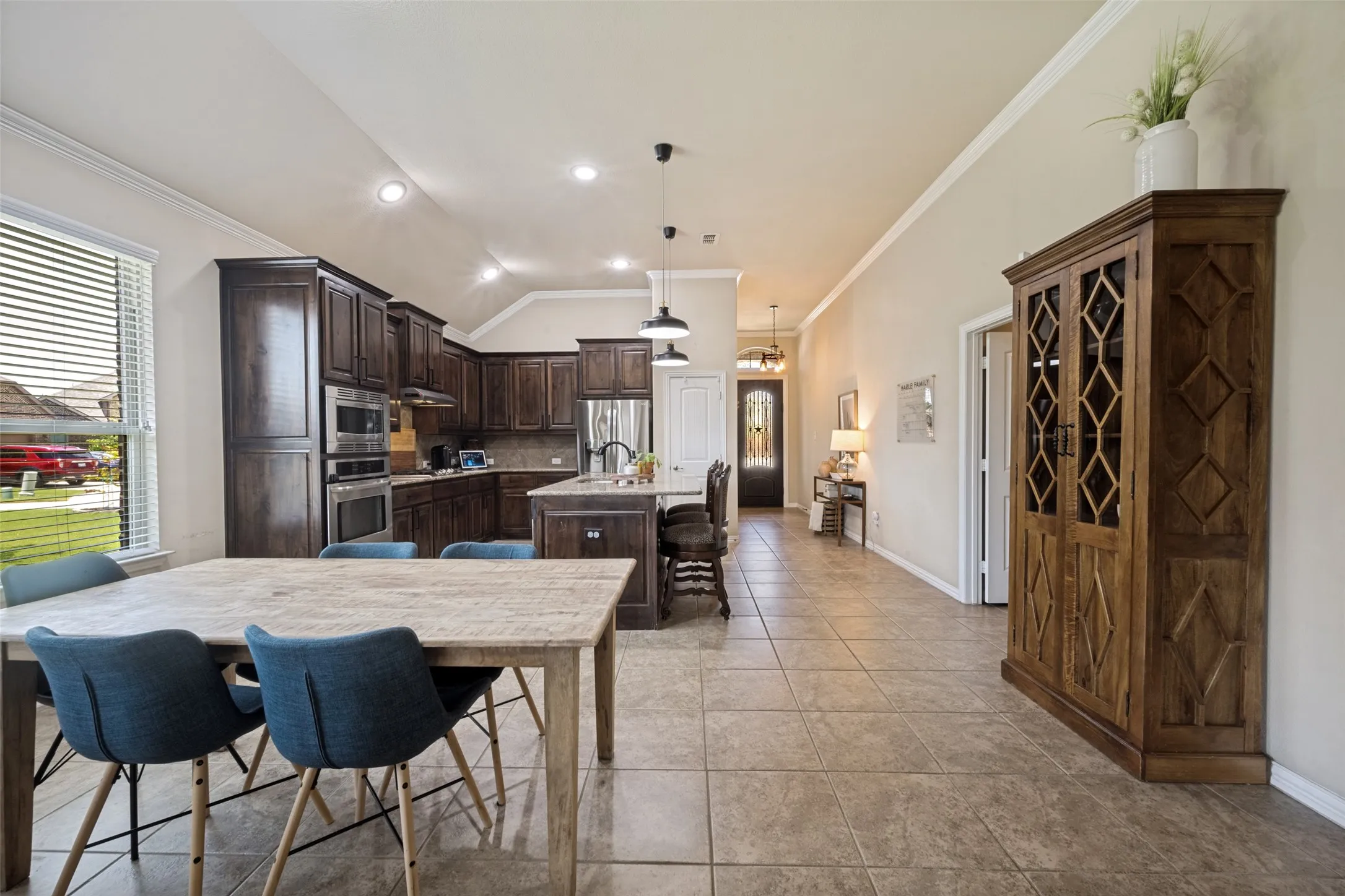 Single Family Residence For Sale in Denton County , 210 Derby Lane, Hickory Creek, Texas 75065, 3 Bedroom, 2 Bathroom, 3 Garage spaces, 2,185 Sqft, built in 2015, mls#21320449, Real Estate Agent in Hickory Creek, Homes For Sale in Denton county, Homes For Sale in Hickory Creek, Realtor in Hickory Creek Texas, Real Estate Brokerage Independent Realty Texas, Luminita Cordes Realtor