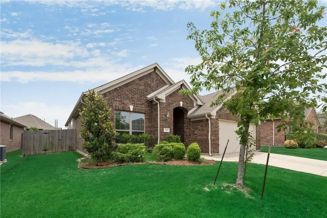 Single Family Residence For Rent in Rockwall County , 573 Louder Way, Fate, Texas 75087, 3 Bedroom, 2 Bathroom, 2 Garage spaces, 2,070 Sqft, built in 2013, mls#21321318, Real Estate Agent in Fate, Homes For Rent in Rockwall county, Homes For Rent in Fate, Realtor in Fate Texas, Real Estate Brokerage Independent Realty Texas, Luminita Cordes Realtor