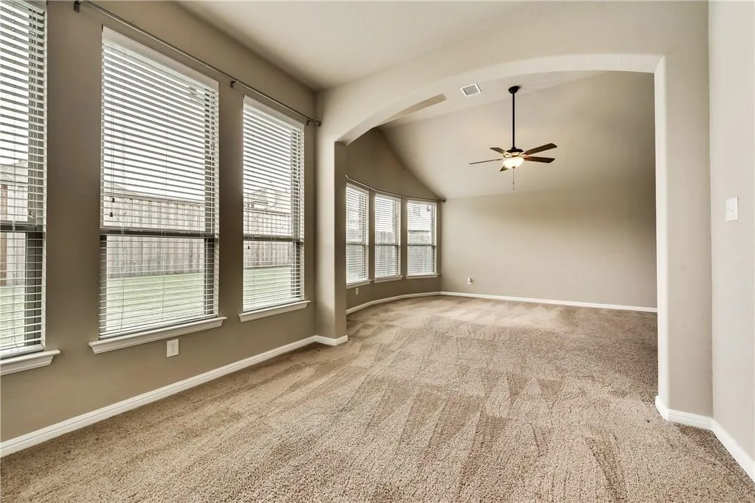 Single Family Residence For Rent in Rockwall County , 573 Louder Way, Fate, Texas 75087, 3 Bedroom, 2 Bathroom, 2 Garage spaces, 2,070 Sqft, built in 2013, mls#21321318, Real Estate Agent in Fate, Homes For Rent in Rockwall county, Homes For Rent in Fate, Realtor in Fate Texas, Real Estate Brokerage Independent Realty Texas, Luminita Cordes Realtor
