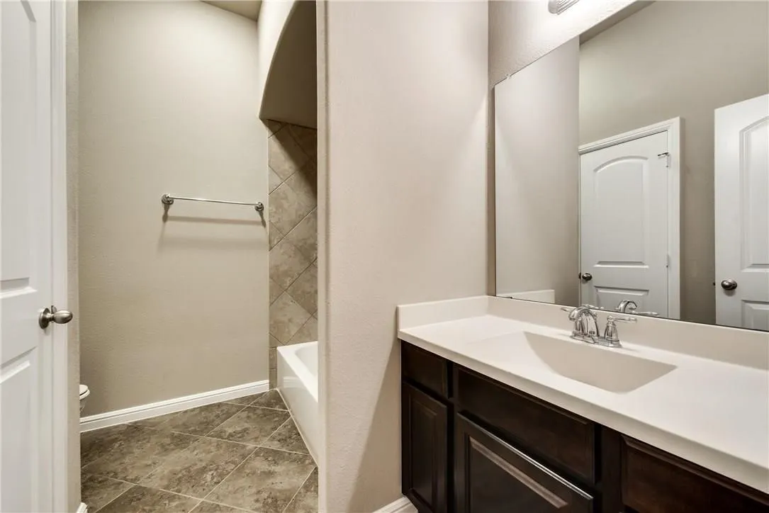 Single Family Residence For Rent in Rockwall County , 573 Louder Way, Fate, Texas 75087, 3 Bedroom, 2 Bathroom, 2 Garage spaces, 2,070 Sqft, built in 2013, mls#21321318, Real Estate Agent in Fate, Homes For Rent in Rockwall county, Homes For Rent in Fate, Realtor in Fate Texas, Real Estate Brokerage Independent Realty Texas, Luminita Cordes Realtor