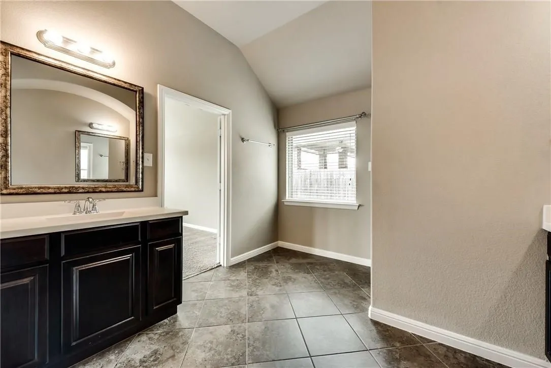 Single Family Residence For Rent in Rockwall County , 573 Louder Way, Fate, Texas 75087, 3 Bedroom, 2 Bathroom, 2 Garage spaces, 2,070 Sqft, built in 2013, mls#21321318, Real Estate Agent in Fate, Homes For Rent in Rockwall county, Homes For Rent in Fate, Realtor in Fate Texas, Real Estate Brokerage Independent Realty Texas, Luminita Cordes Realtor