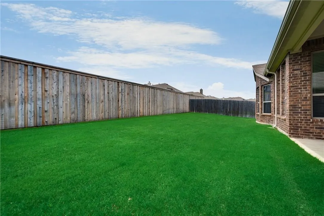 Single Family Residence For Rent in Rockwall County , 573 Louder Way, Fate, Texas 75087, 3 Bedroom, 2 Bathroom, 2 Garage spaces, 2,070 Sqft, built in 2013, mls#21321318, Real Estate Agent in Fate, Homes For Rent in Rockwall county, Homes For Rent in Fate, Realtor in Fate Texas, Real Estate Brokerage Independent Realty Texas, Luminita Cordes Realtor