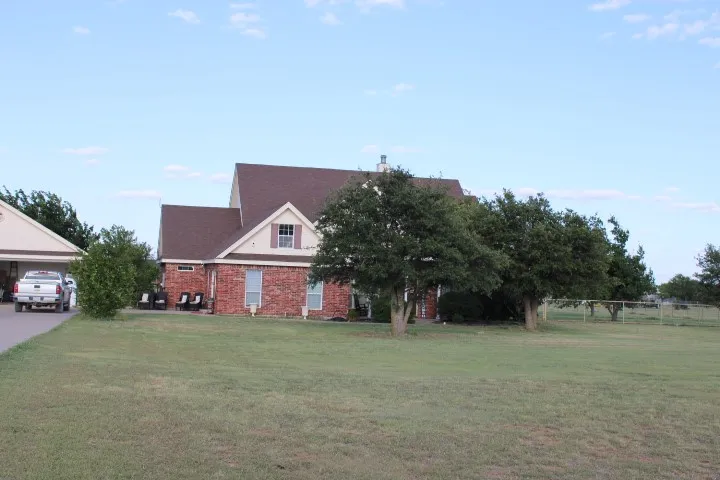 Single Family Residence For Sale in Taylor County , 261 Fry Boulevard, Tuscola, Texas 79562, 4 Bedroom, 3 Bathroom, 3 Garage spaces, 2,663 Sqft, built in 2003, mls#21317549, Real Estate Agent in Tuscola, Homes For Sale in Taylor county, Homes For Sale in Tuscola, Realtor in Tuscola Texas, Real Estate Brokerage Independent Realty Texas, Luminita Cordes Realtor