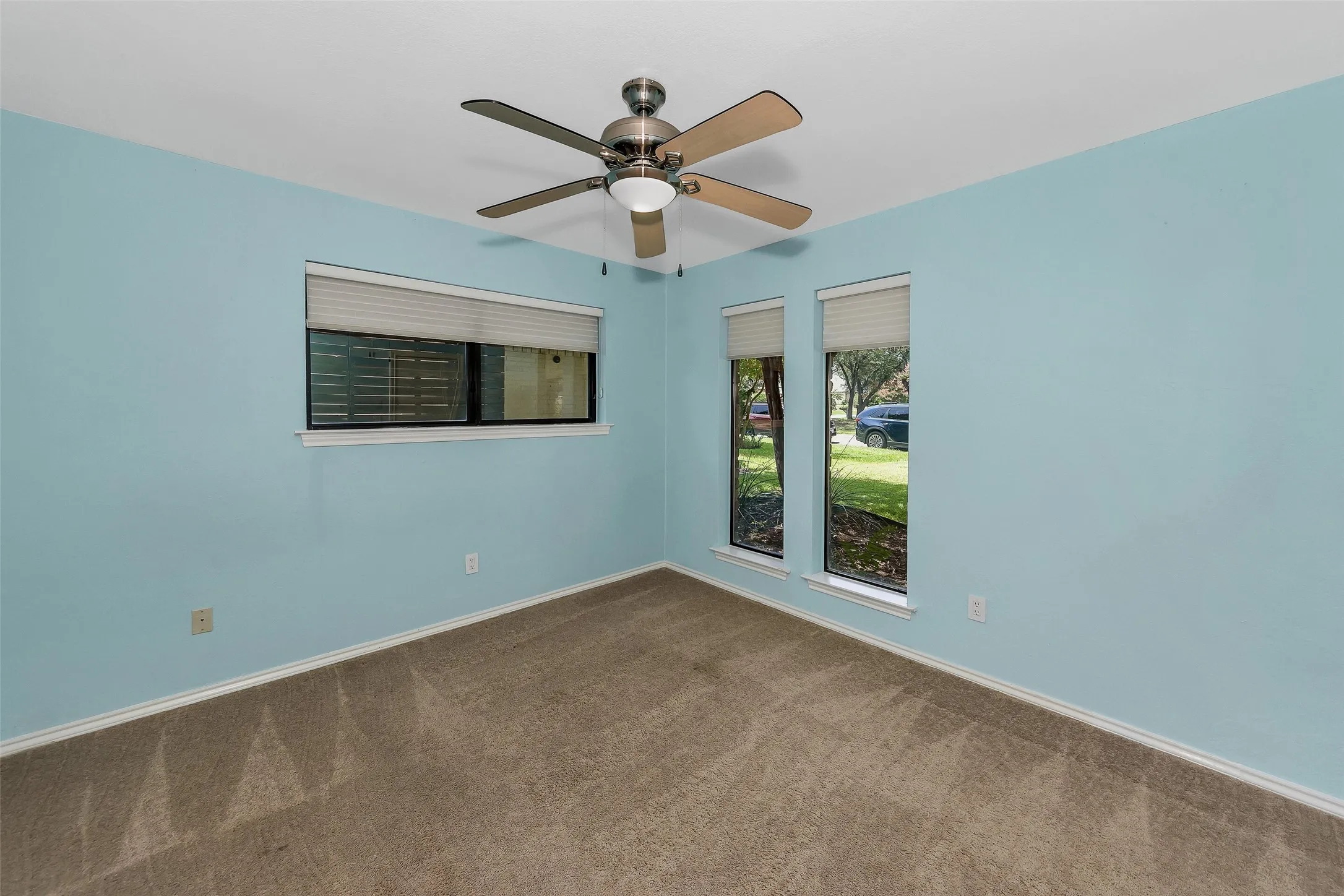 Single Family Residence For Sale in Dallas County , 4020 Flintridge Drive, Irving, Texas 75038, 3 Bedroom, 2 Bathroom, 2 Garage spaces, 2,196 Sqft, built in 1980, mls#21321563, Real Estate Agent in Irving, Homes For Sale in Dallas county, Homes For Sale in Irving, Realtor in Irving Texas, Real Estate Brokerage Independent Realty Texas, Luminita Cordes Realtor