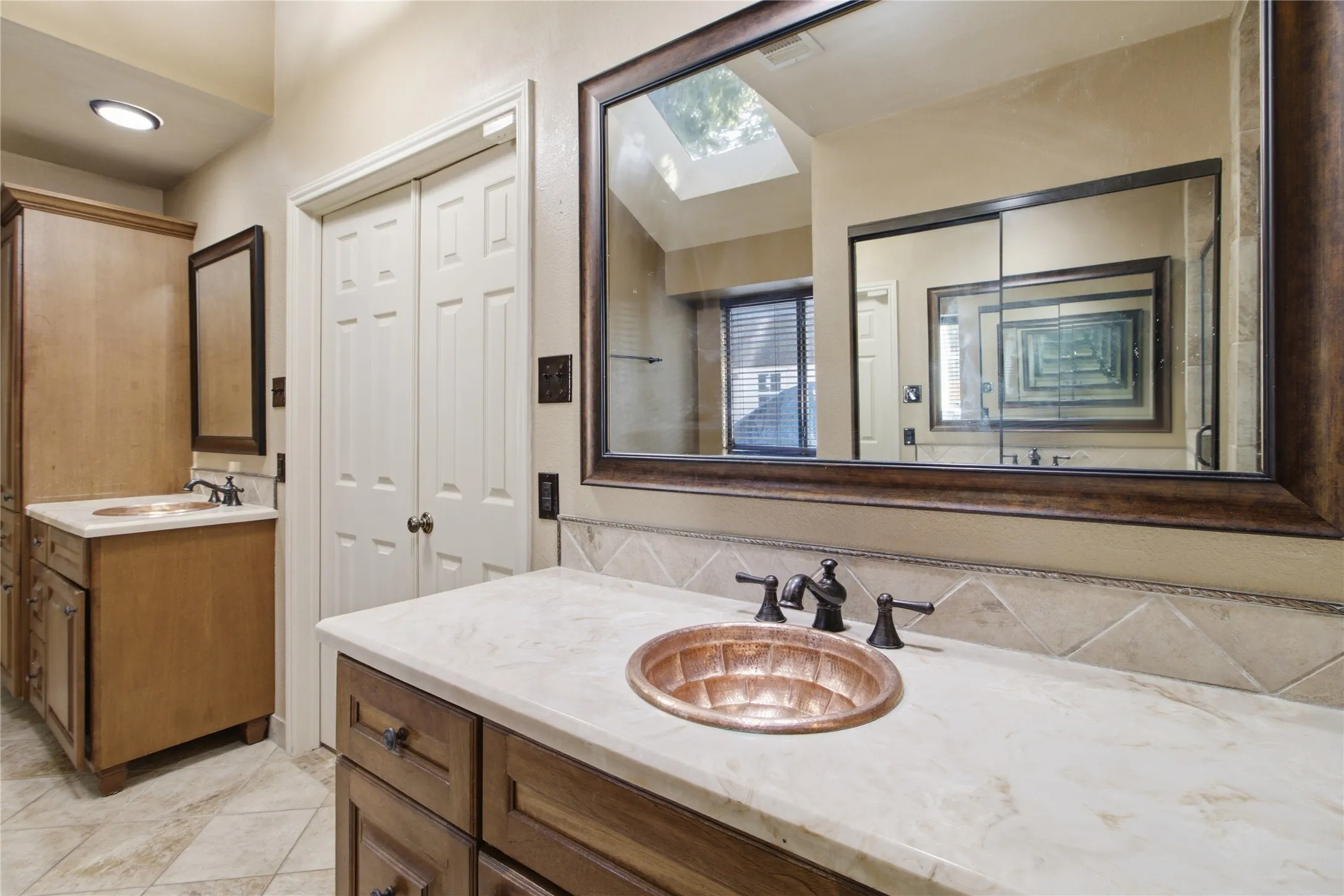 Single Family Residence For Sale in Dallas County , 2701 Beau Drive, Mesquite, Texas 75181, 4 Bedroom, 2 Bathroom, Garage spaces, 2,472 Sqft, built in 1987, mls#21321313, Real Estate Agent in Mesquite, Homes For Sale in Dallas county, Homes For Sale in Mesquite, Realtor in Mesquite Texas, Real Estate Brokerage Independent Realty Texas, Luminita Cordes Realtor