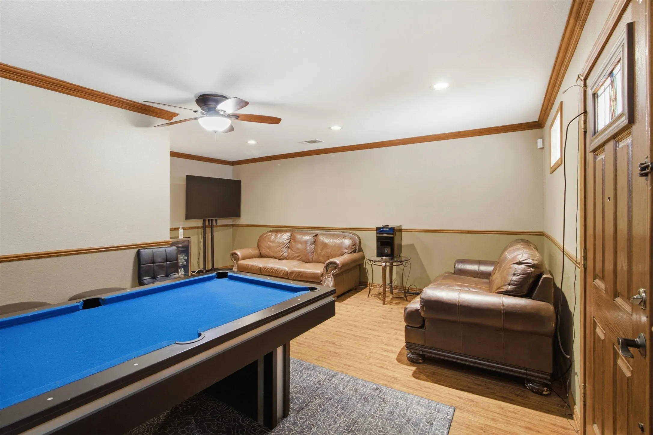 Single Family Residence For Sale in Dallas County , 2701 Beau Drive, Mesquite, Texas 75181, 4 Bedroom, 2 Bathroom, Garage spaces, 2,472 Sqft, built in 1987, mls#21321313, Real Estate Agent in Mesquite, Homes For Sale in Dallas county, Homes For Sale in Mesquite, Realtor in Mesquite Texas, Real Estate Brokerage Independent Realty Texas, Luminita Cordes Realtor