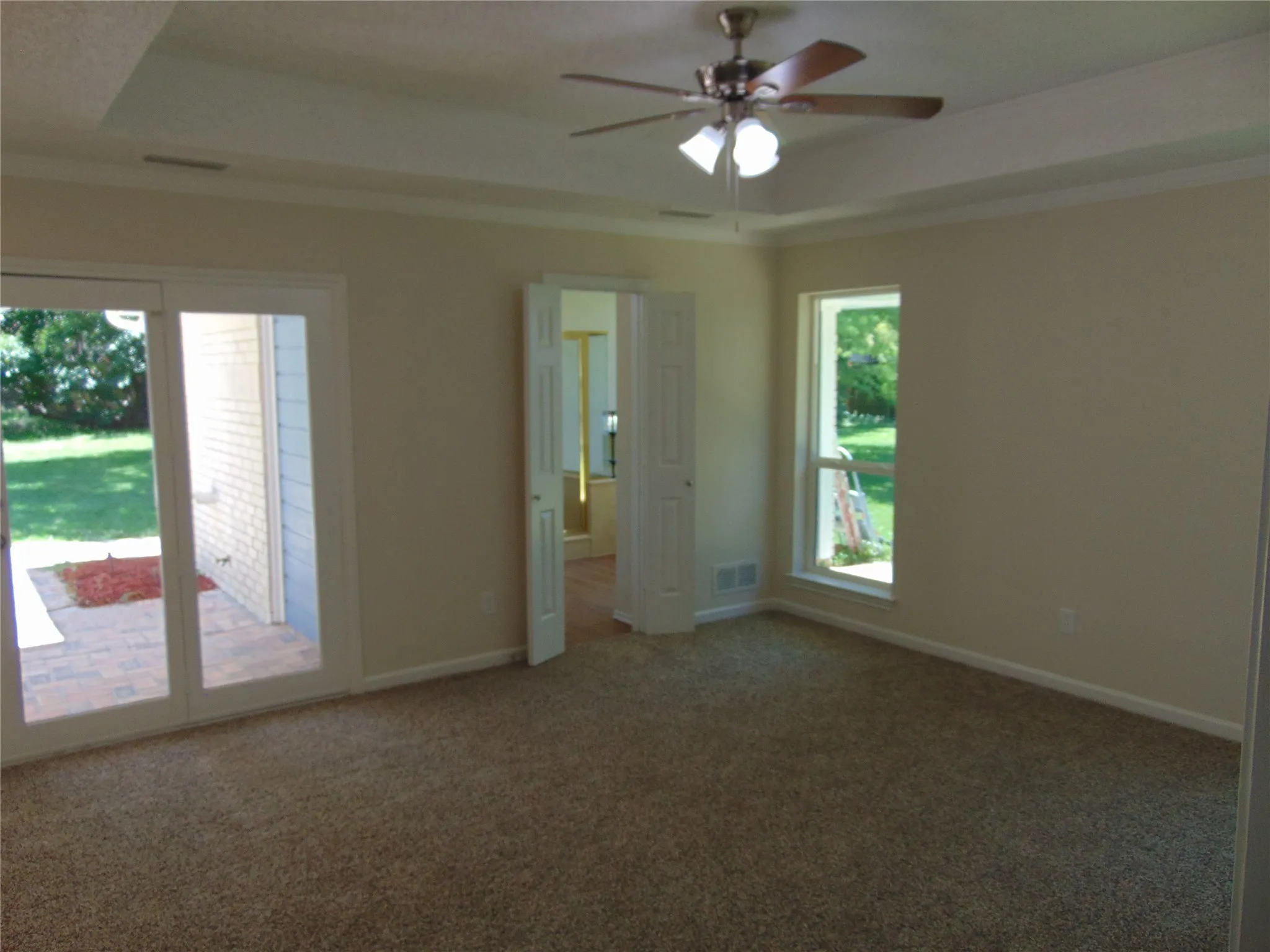 Single Family Residence For Sale in Dallas County , 2503 Vanderbilt Court, Rowlett, Texas 75088, 3 Bedroom, 3 Bathroom, 2 Garage spaces, 2,222 Sqft, built in 1984, mls#21321571, Real Estate Agent in Rowlett, Homes For Sale in Dallas county, Homes For Sale in Rowlett, Realtor in Rowlett Texas, Real Estate Brokerage Independent Realty Texas, Luminita Cordes Realtor