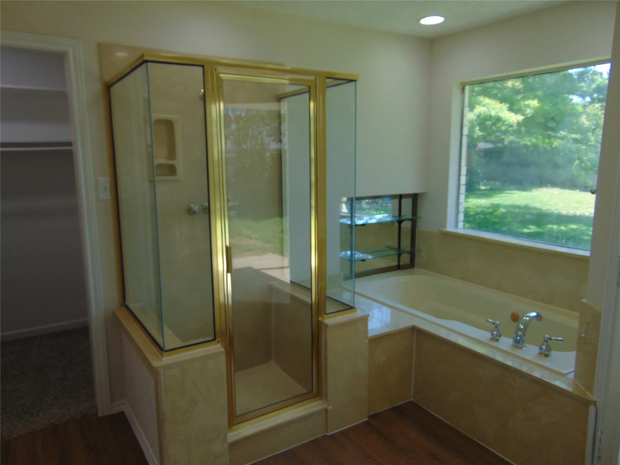 Single Family Residence For Sale in Dallas County , 2503 Vanderbilt Court, Rowlett, Texas 75088, 3 Bedroom, 3 Bathroom, 2 Garage spaces, 2,222 Sqft, built in 1984, mls#21321571, Real Estate Agent in Rowlett, Homes For Sale in Dallas county, Homes For Sale in Rowlett, Realtor in Rowlett Texas, Real Estate Brokerage Independent Realty Texas, Luminita Cordes Realtor