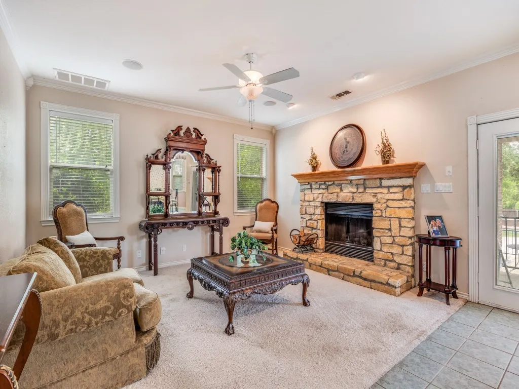 Main Home Den/family room